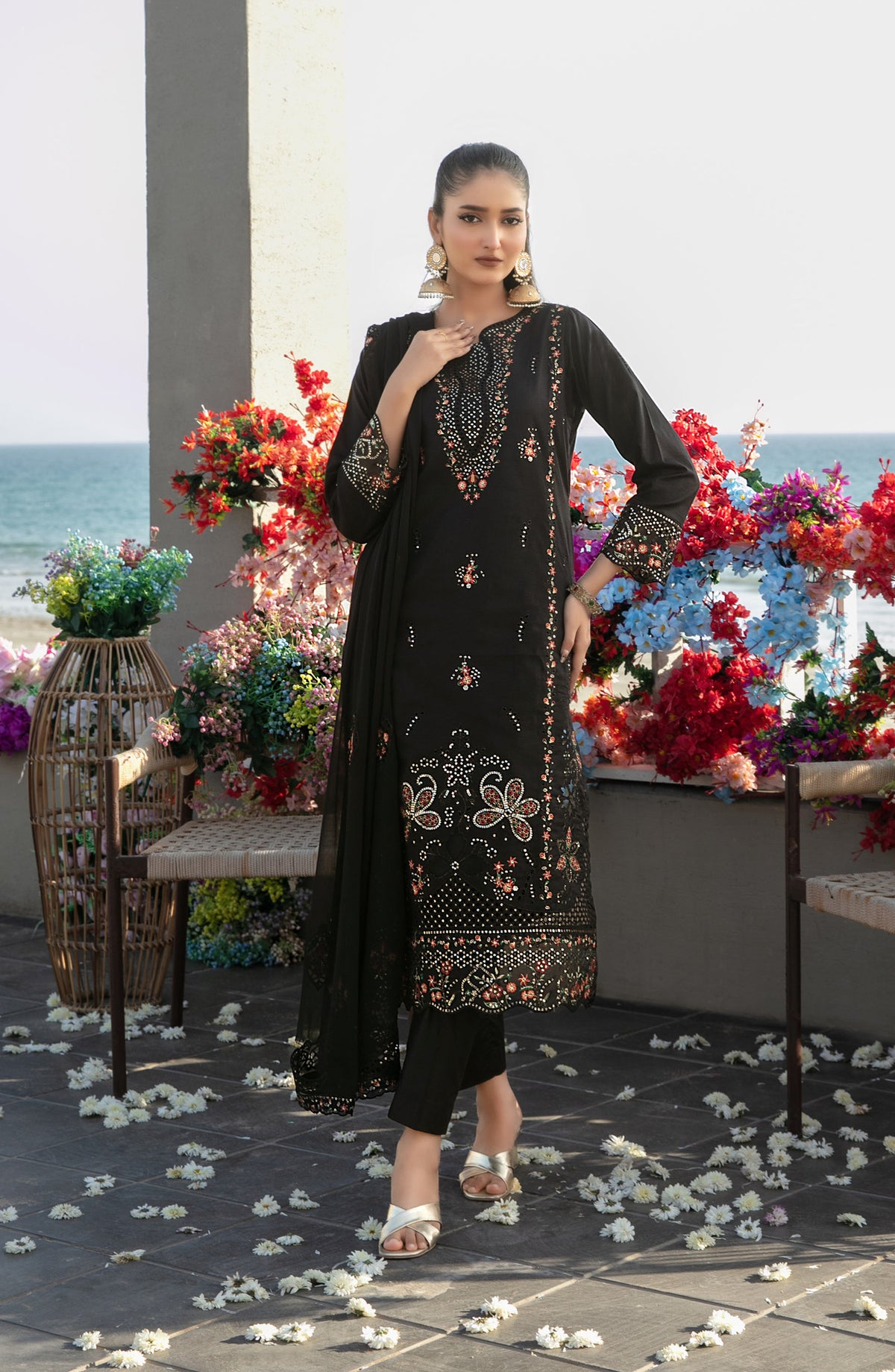 Ek Sunehri Dopahar by Tawakkal Fabrics Embroidered Lawn Unstitched 3 Piece Suit - D-2631 - TF26SDP - Black - Summer Collection