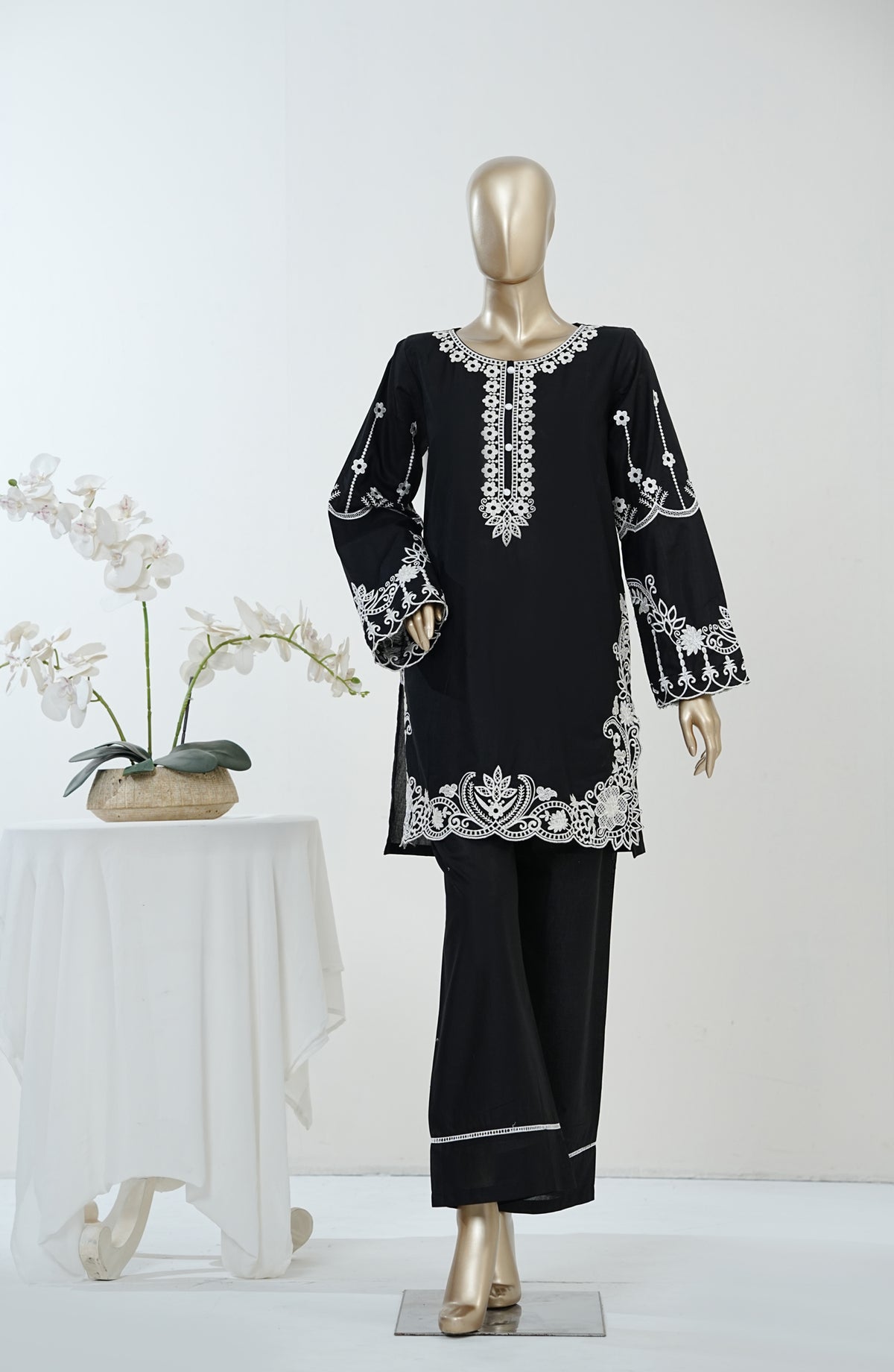 Erayas by Amna Khadija Embroidered Cotton Stitched 2 Piece Co-ord Set - AKEE-05 - AM26ERYS - Black - Summer Collection