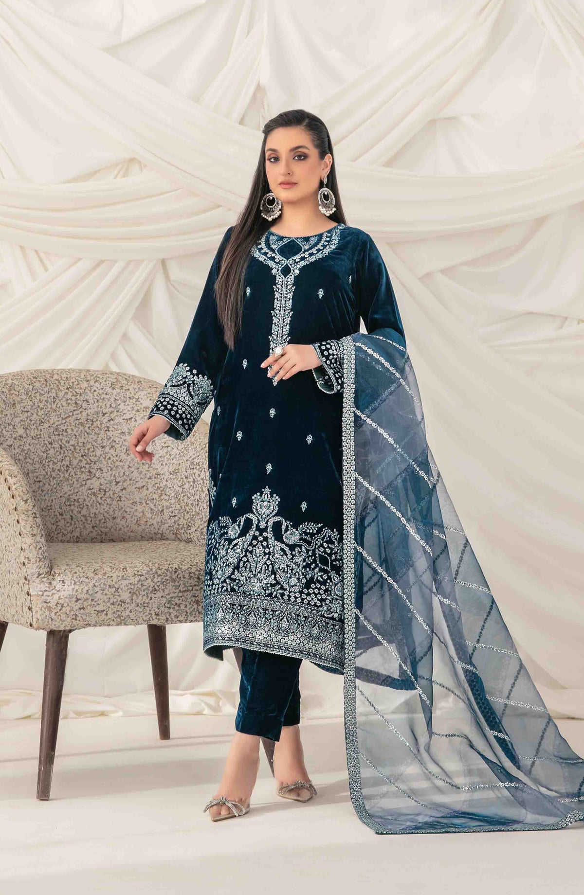 Eshqam by Tawakkal Fabrics Embroidered Velvet Unstitched 3 Piece Suit - D-5158 - TF25ESQ - Blue - Winter Collection