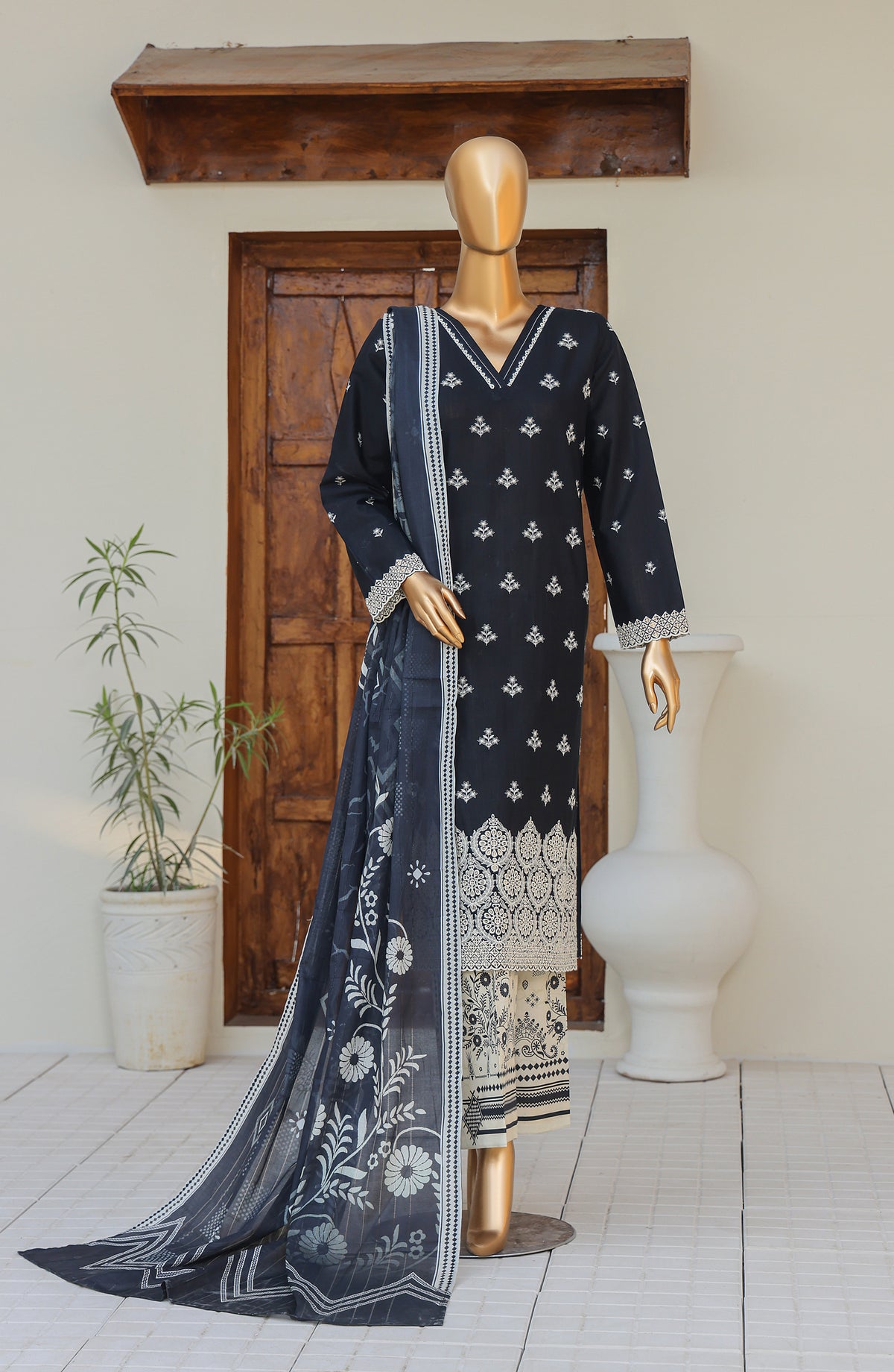 HZ Oriental Embroidered Cotton Lawn Unstitched 3 Piece Suit - D-04 - HZ26ORT - Black - Summer Collection