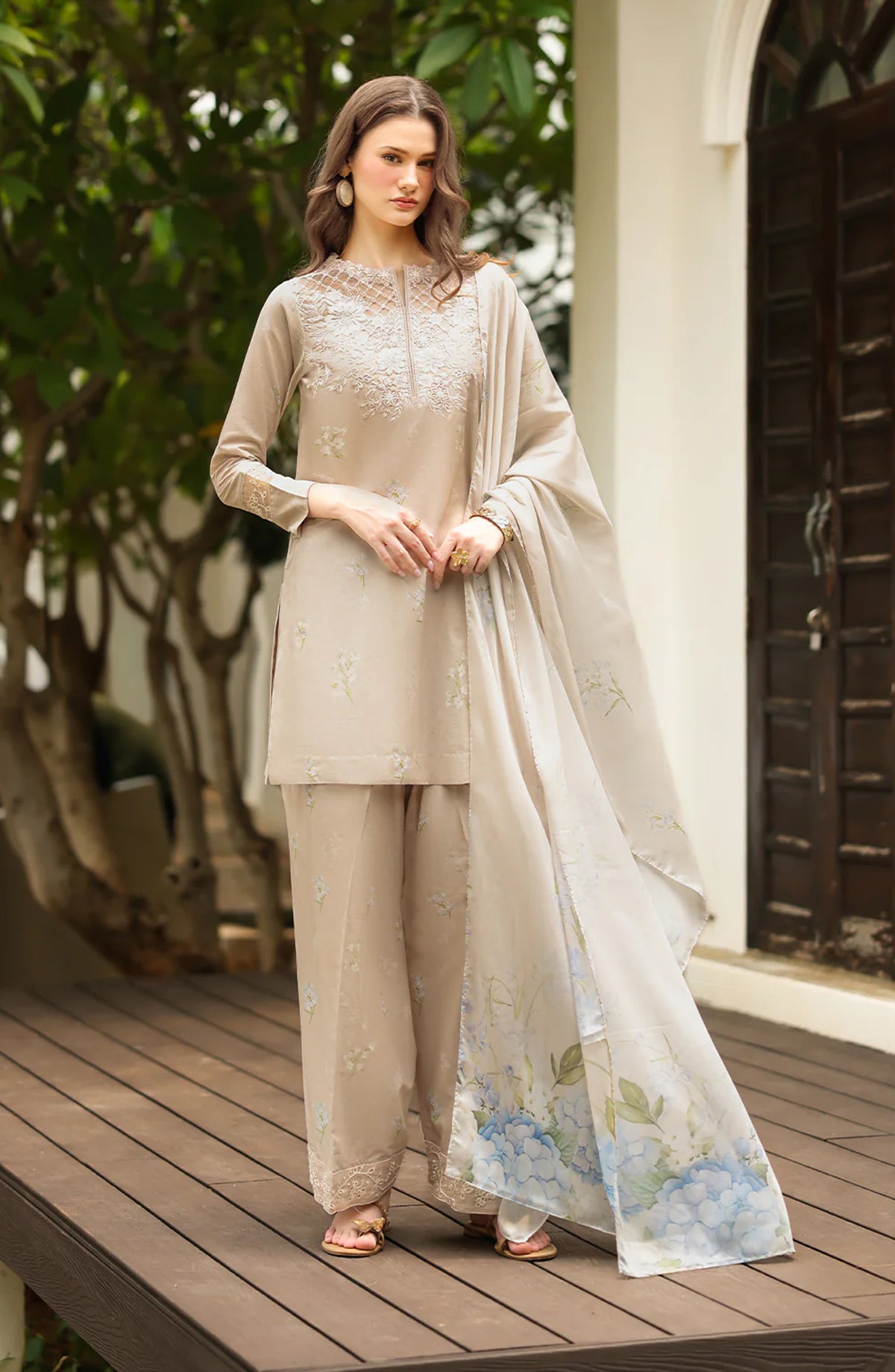 Iznik Exclusive Embroidered Lawn Unstitched 3 Piece Suit - UE-488 - IZN26EL - Powder Peach - Summer Collection