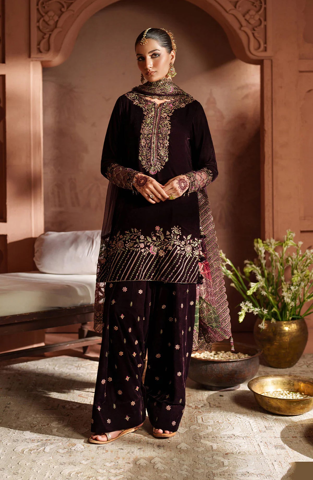 Iznik Raagni Formals Embroidered Velvet Unstitched 3 Piece Suit - IV-61 - IZN25RGN - Purple - Winter Collection