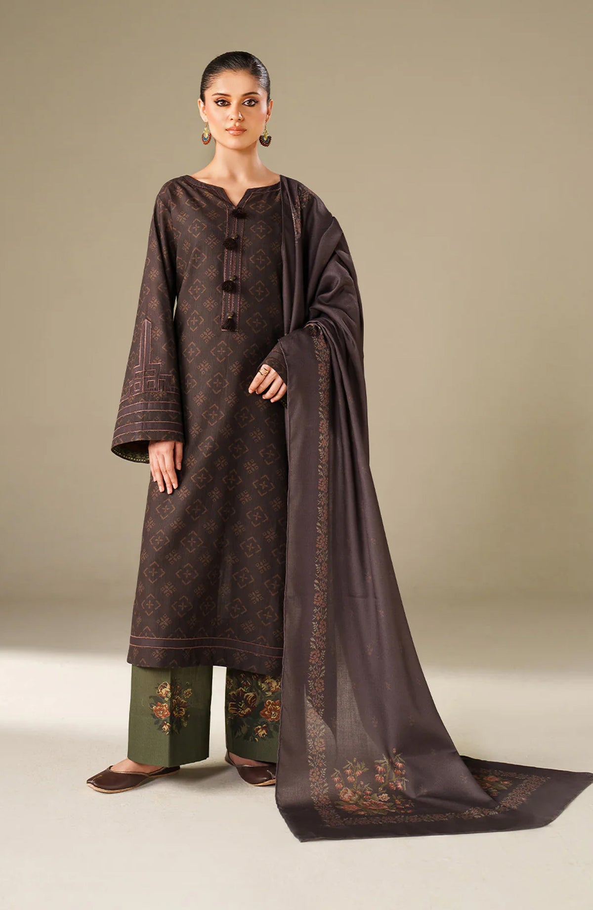 Iznik Embroidered Khaddar Unstitched 3 Piece Suit - UE-564 - IZN25KHD - Cocoa Brown - Winter Collection