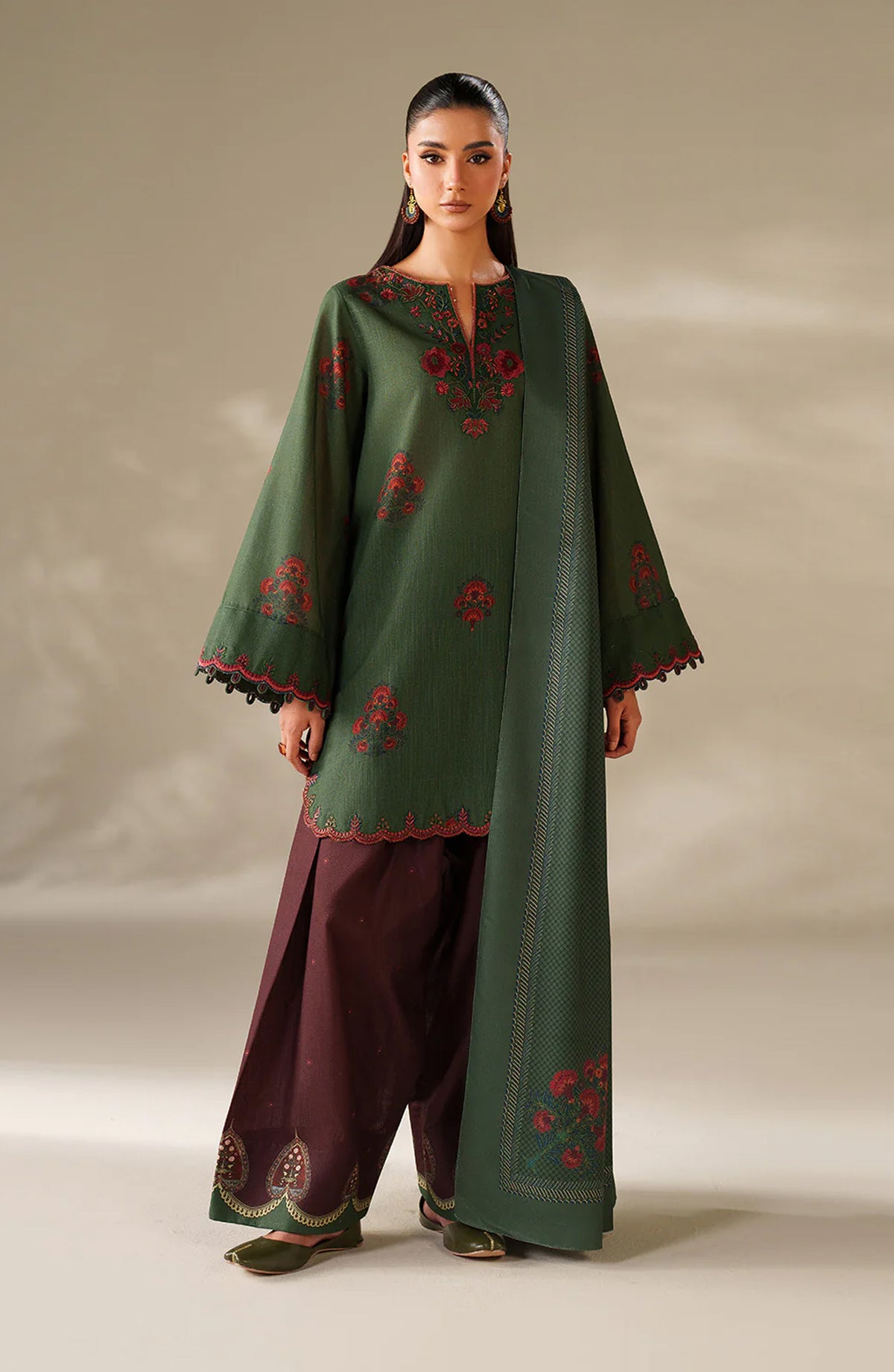 Iznik Embroidered Khaddar Unstitched 3 Piece Suit - UE-561 - IZN25KHD - Moss Green Dark - Winter Collection