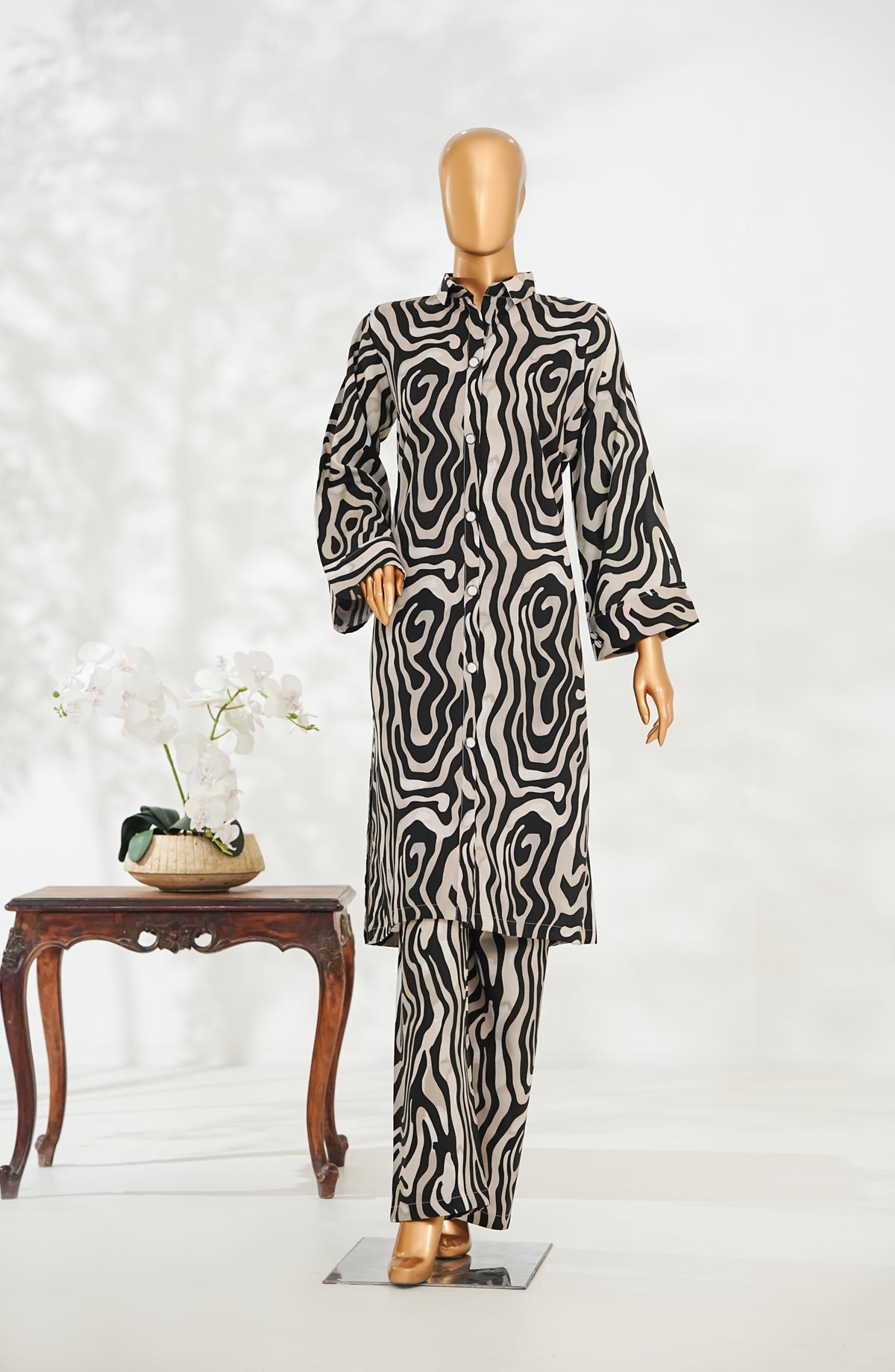 Janaan by Amna Khadija Printed Premium Linen Stitched 2 Piece Set - JDL-05 - AM25JNDL - Black - Casual Collection