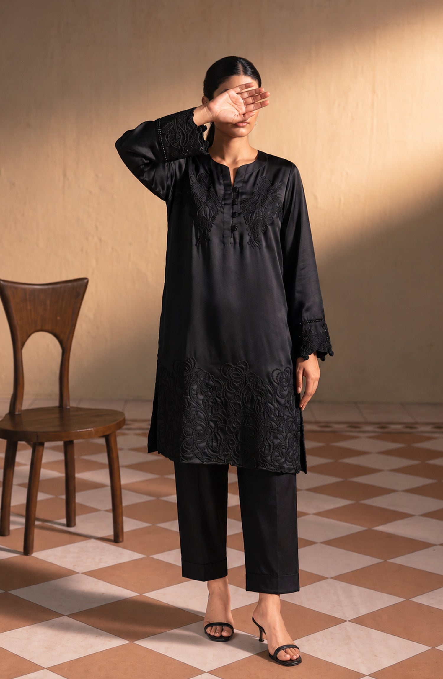 Jannah Noe by Amna Khadija Embroidered Silk Stitched 2 Piece Co-ord Set - JNLS-27 - AM26OEN - Black - Summer Collection
