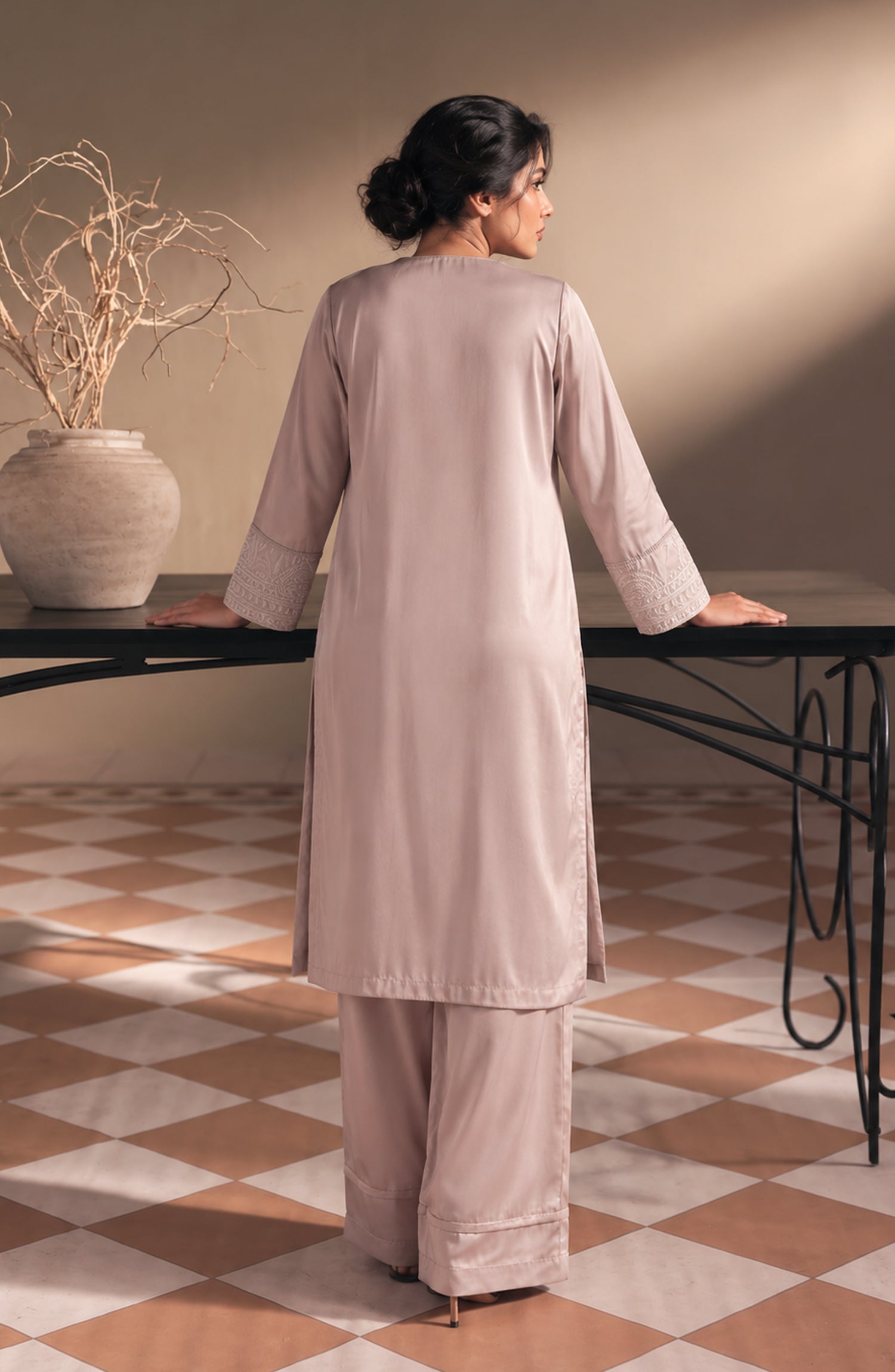 Jannah Noe by Amna Khadija Embroidered Silk Stitched 2 Piece Co-ord Set - JNLS-30 - AM26OEN - Pink - Summer Collection