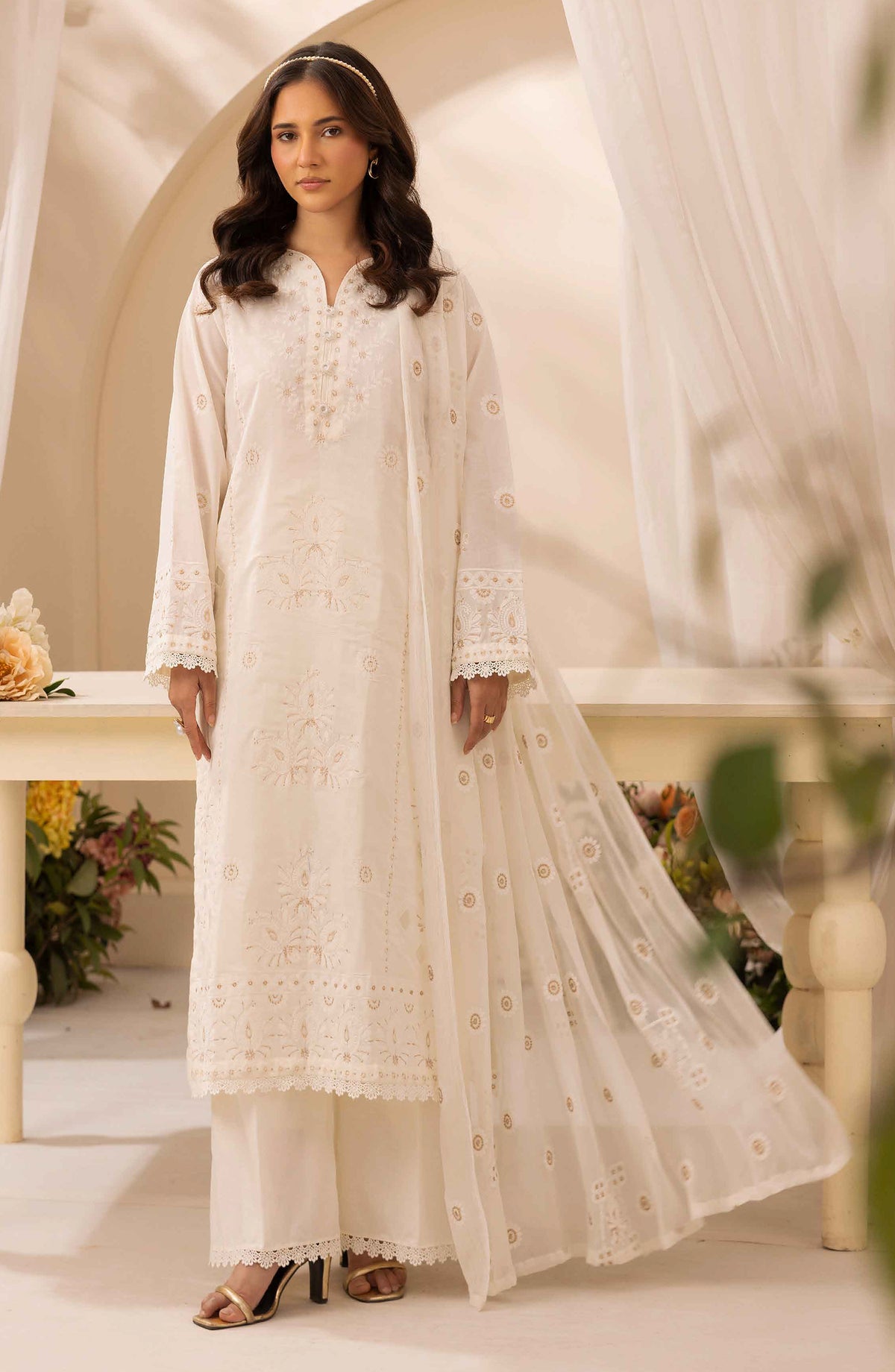 Khoobsurat by Al Karim Embroidered Lawn Unstitched 3 Piece Suit - LS-601 - AK26LW - White - Summer Collection