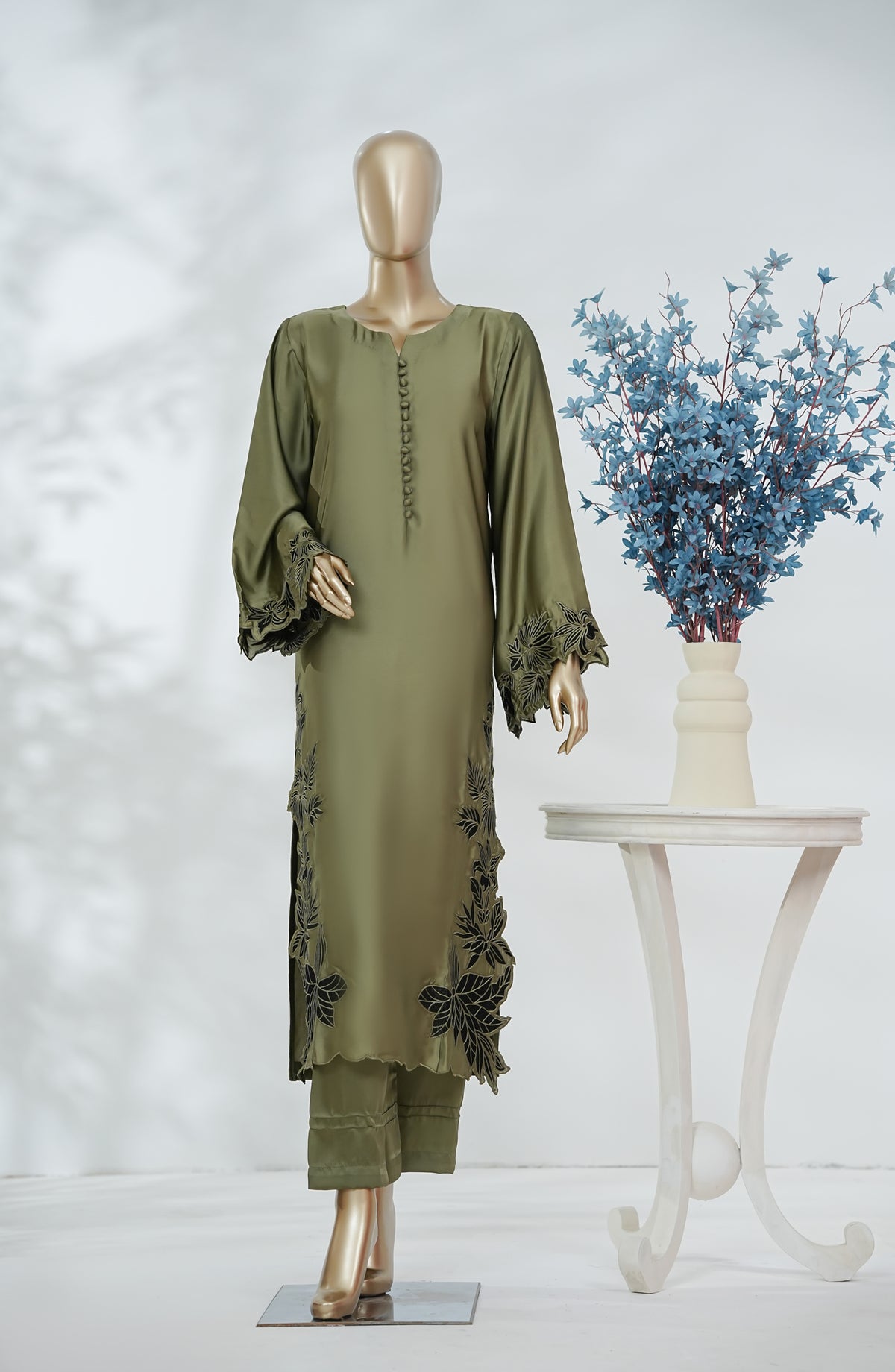 Kiara Luxe Silk by Amna Khadija Embroidered Shamooz Silk Stitched 2 Piece Suit - KLS-02 - AM26KRLS - Green - Luxury Collection