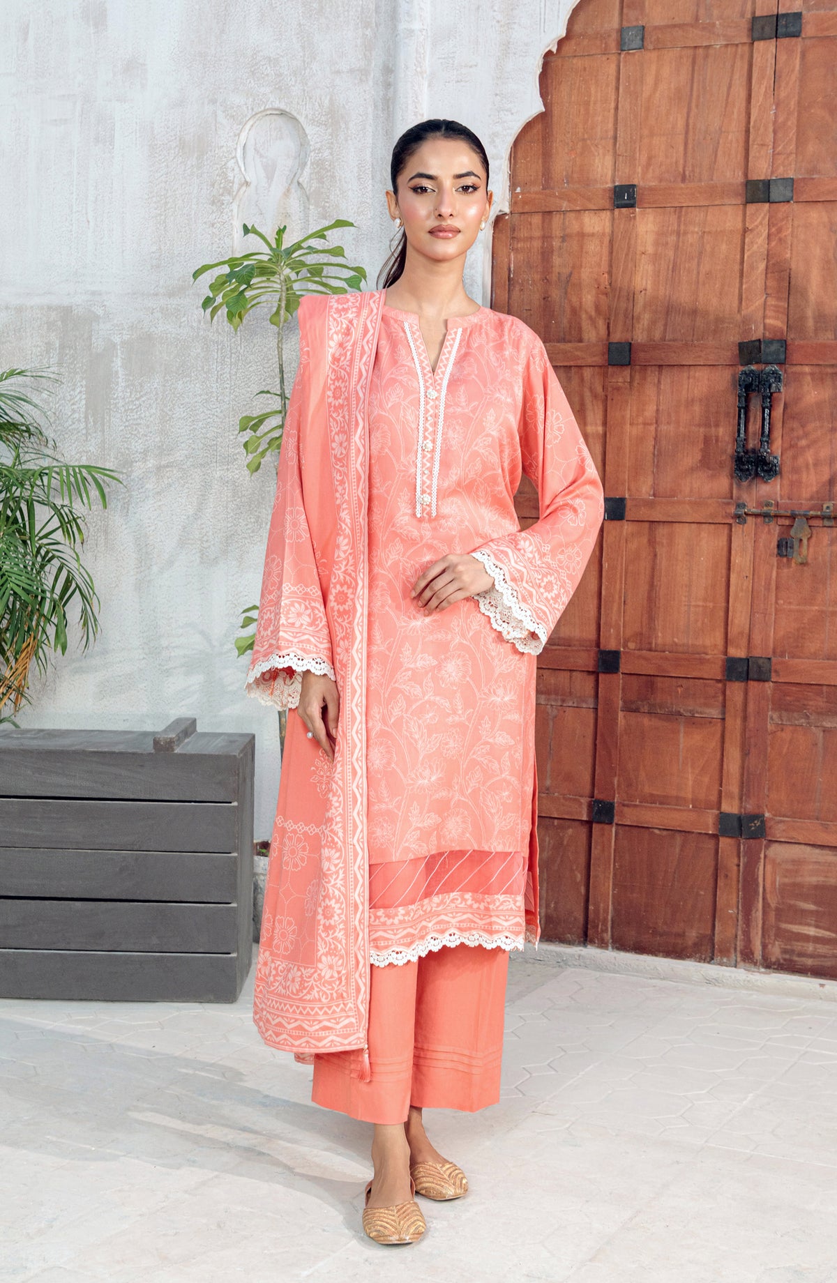 Lakhany Printed Pashmina Unstitched 3 Piece Suit - 0511-B - LKN25PSH - Pink - Winter Collection