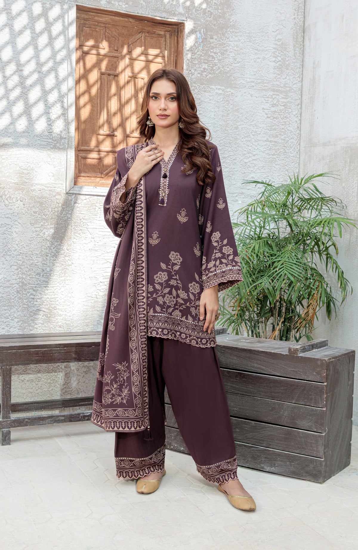 Lakhany Printed Pashmina Unstitched 3 Piece Suit - 0035-A - LKN25PSH - Purple - Winter Collection