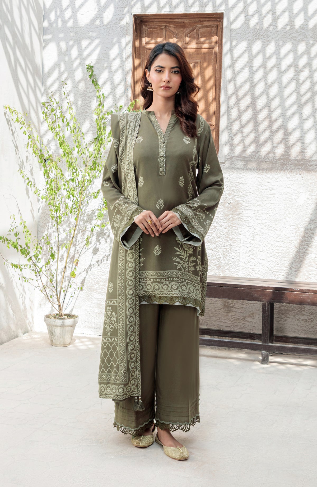 Lakhany Printed Pashmina Unstitched 3 Piece Suit - 0039-A - LKN25PSH - Green - Winter Collection