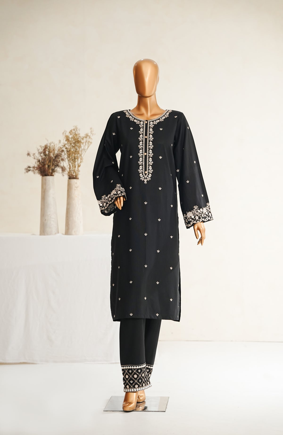 Maanavi by Amna Khadija Luxury Embroidered Khaddar Stitched 2 Piece Suit - MEK-05 - AM25MEKH - Black - Winter Collection