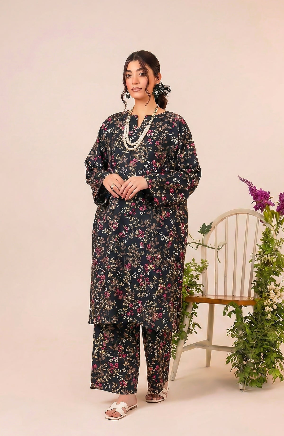 Mahi by Al Karim Printed Lawn Unstitched 2 Piece Suit - DE-06 - AK26AMHI - Black - Summer Collection