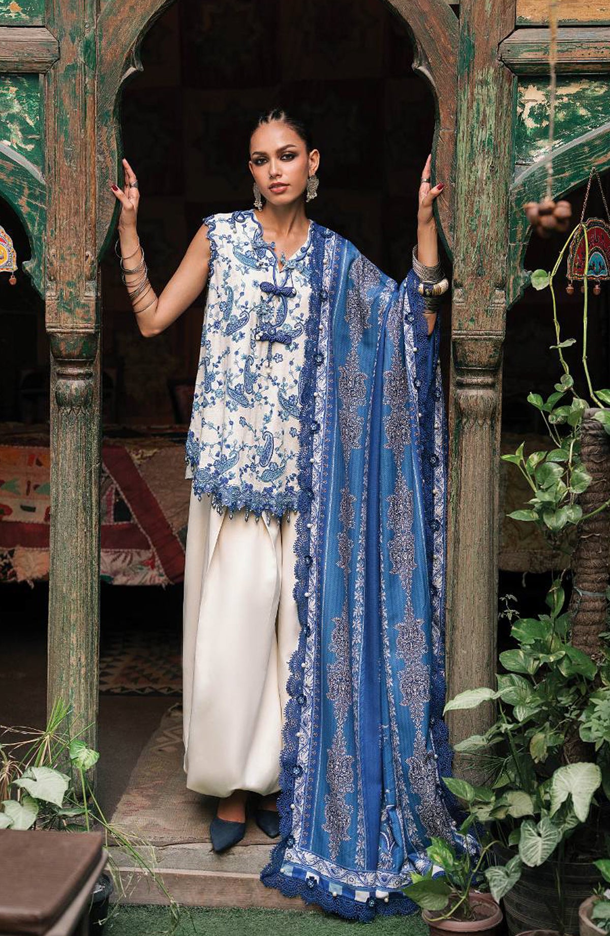Maria B Embroidered Linen Unstitched 3 Piece Suit - D-8A - MB26SD - Blue - Winter Collection