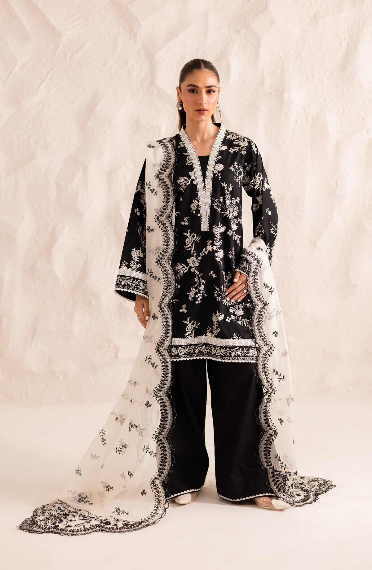 Marjjan Exclusive Embroidered Lawn Unstitched 3 Piece Suit - MZL026 - MRJ26LW - Black - Luxury Collection