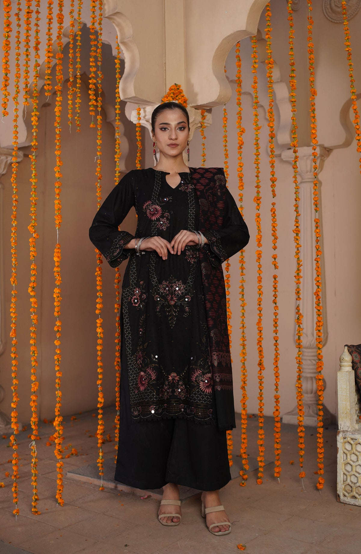 Marjjan Luxury Embroidered Slub Wool Unstitched 3 Piece Suit - MDS-81 Black - MRJ25PSH - Winter Collection