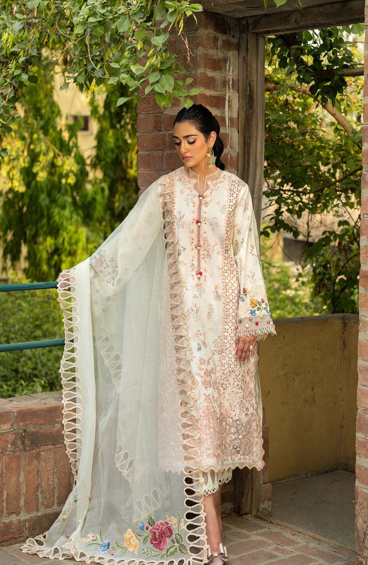 Maryam Hussain Embroidered Luxury Lawn Unstitched 3 Piece Suit - Batik - MRH25LL - Off White - Summer Collection