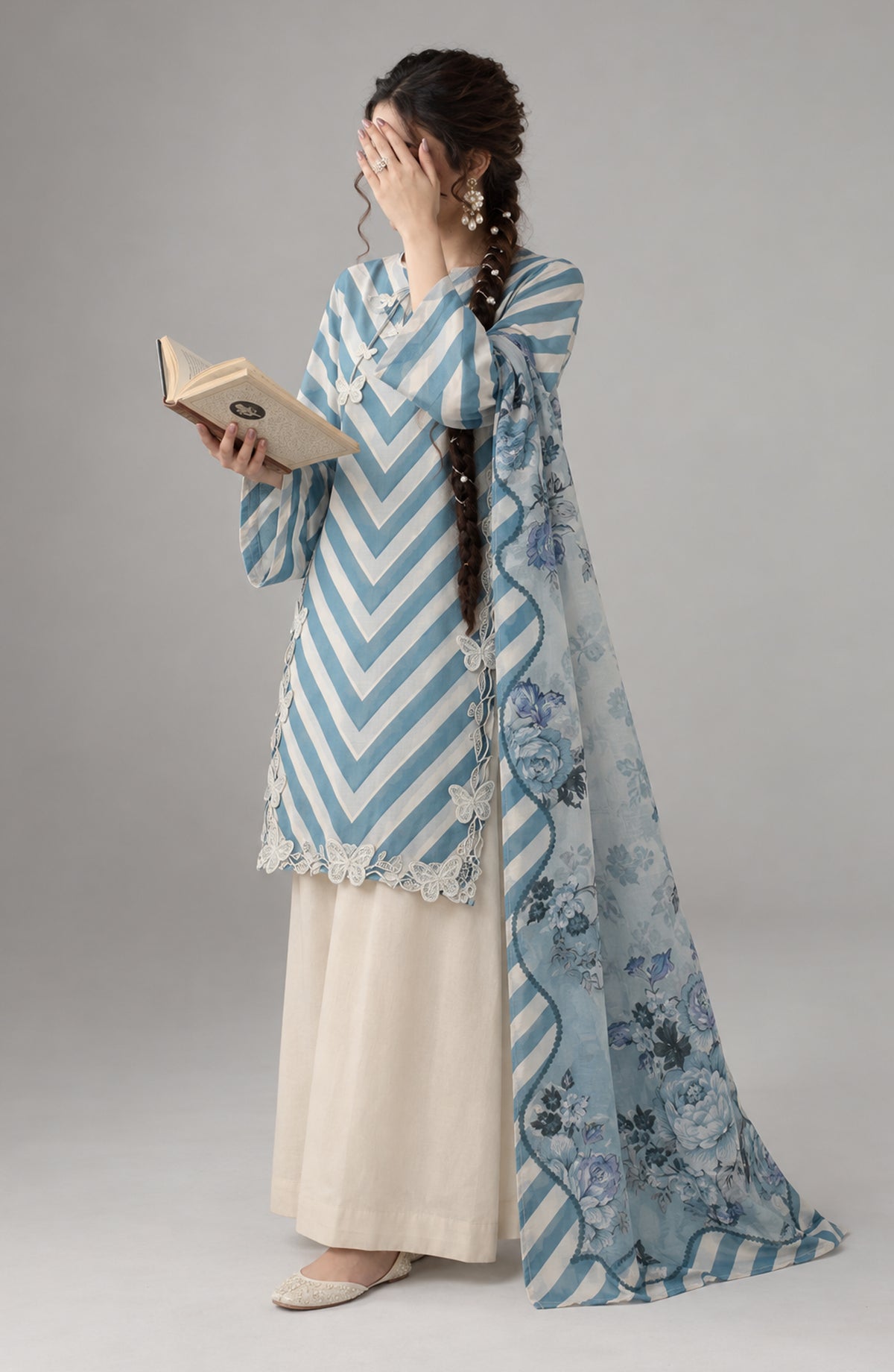 Me & She ki Dosti by Amna Khadija Embroidered Lawn Stitched 3 Piece Suit - AKMS-01 - AM26DST - Blue - Summer Collection
