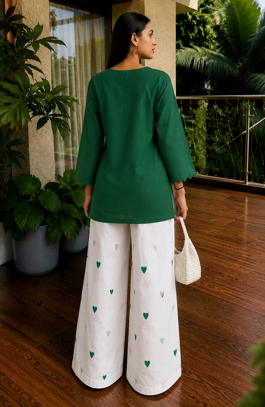 Mohabbat ki Kahani by Amna Khadija Embroidered Cotton Stitched 2 Piece Co-ord Set - AKMKK-03 - AM26MBTK - Green - Summer Collection