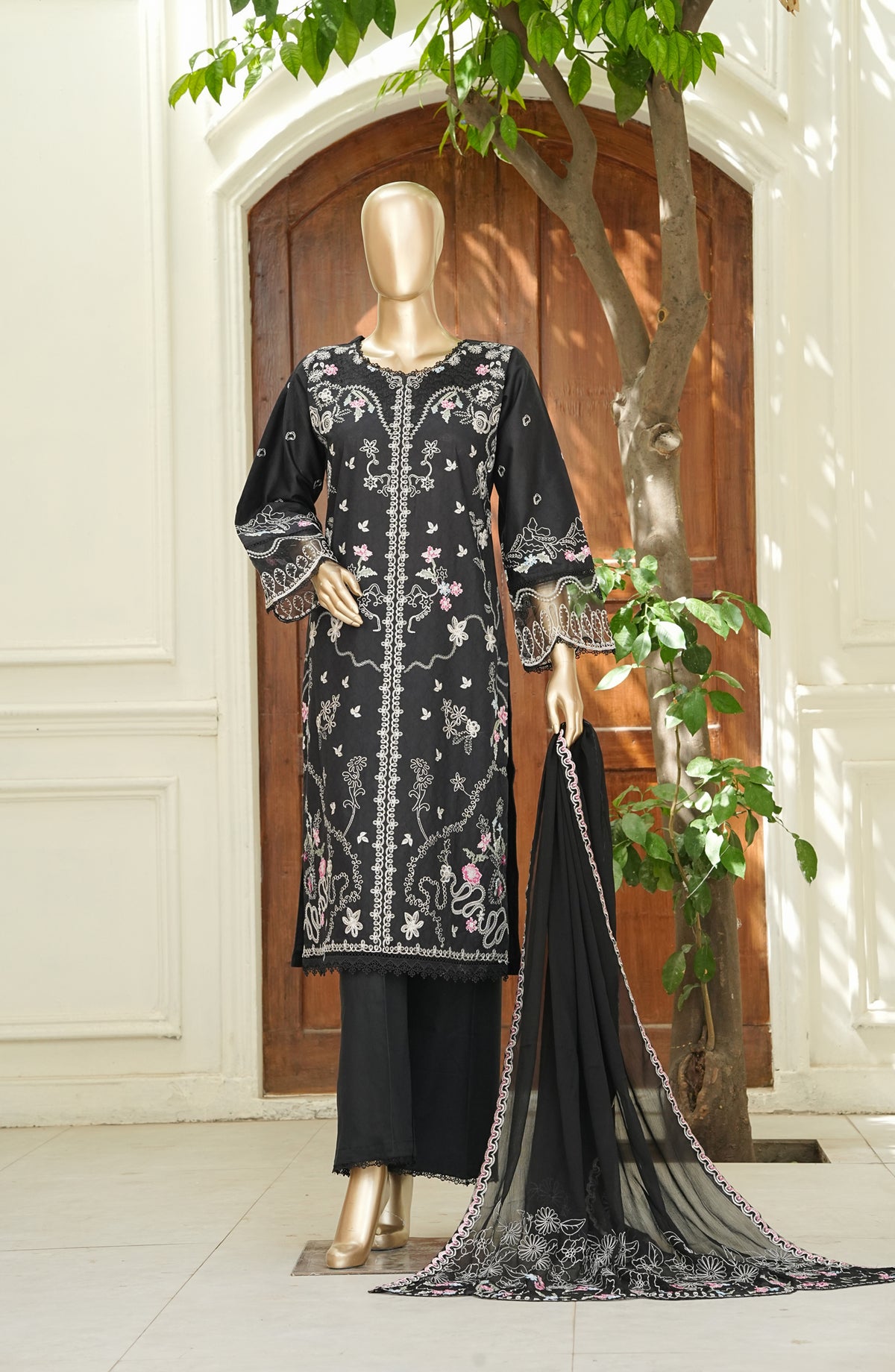 Noor e Sumaika by Amna Khadija Embroidered Lawn Stitched 3 Piece Suit - AKNS-01 - AM26NRSK - Black - Summer Collection