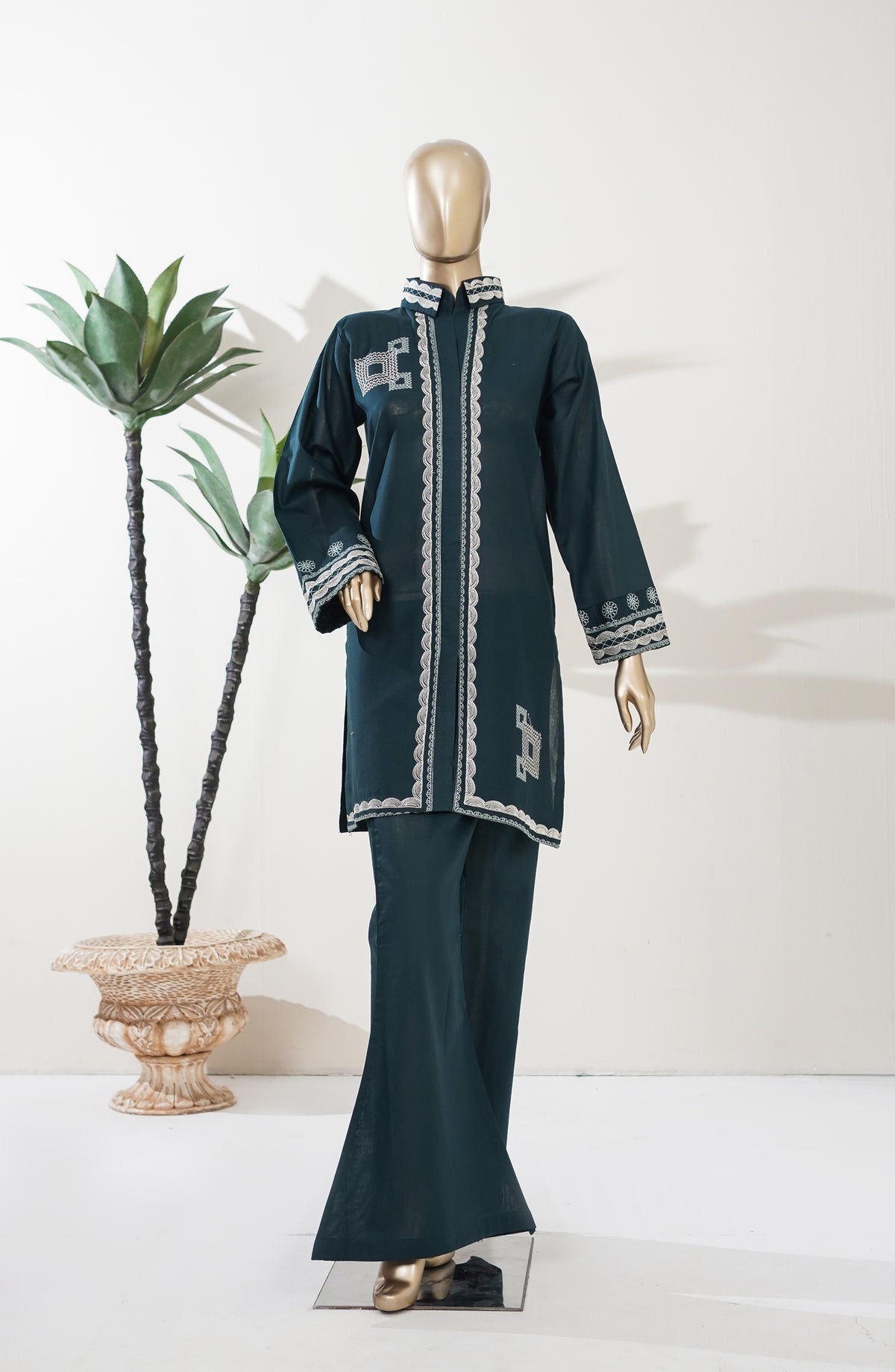 Nurezah by Amna Khadija Embroidered Cotton Stitched 2 Piece Suit - AKN-01 - AM26NRZH - Green - Summer Collection