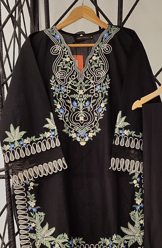 Nush Aira by Amna Khadija Embroidered Cotton Stitched 2 Piece Co-ord Set - AKTW-01 - AM26TWN - Black - Summer Collection