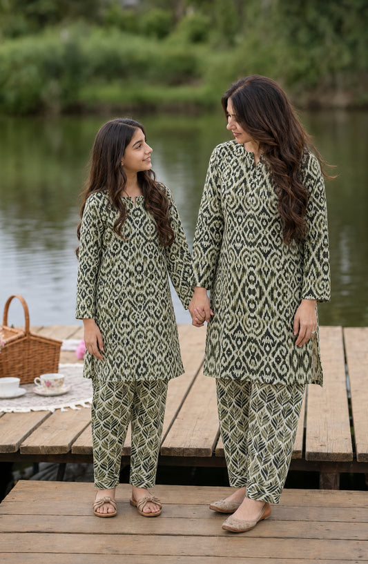 Parchhai by Amna Khadija Printed Cotton Stitched 2 Piece Co-ord Set - AKP-02M - AM26PRCH - Green - Summer Collection