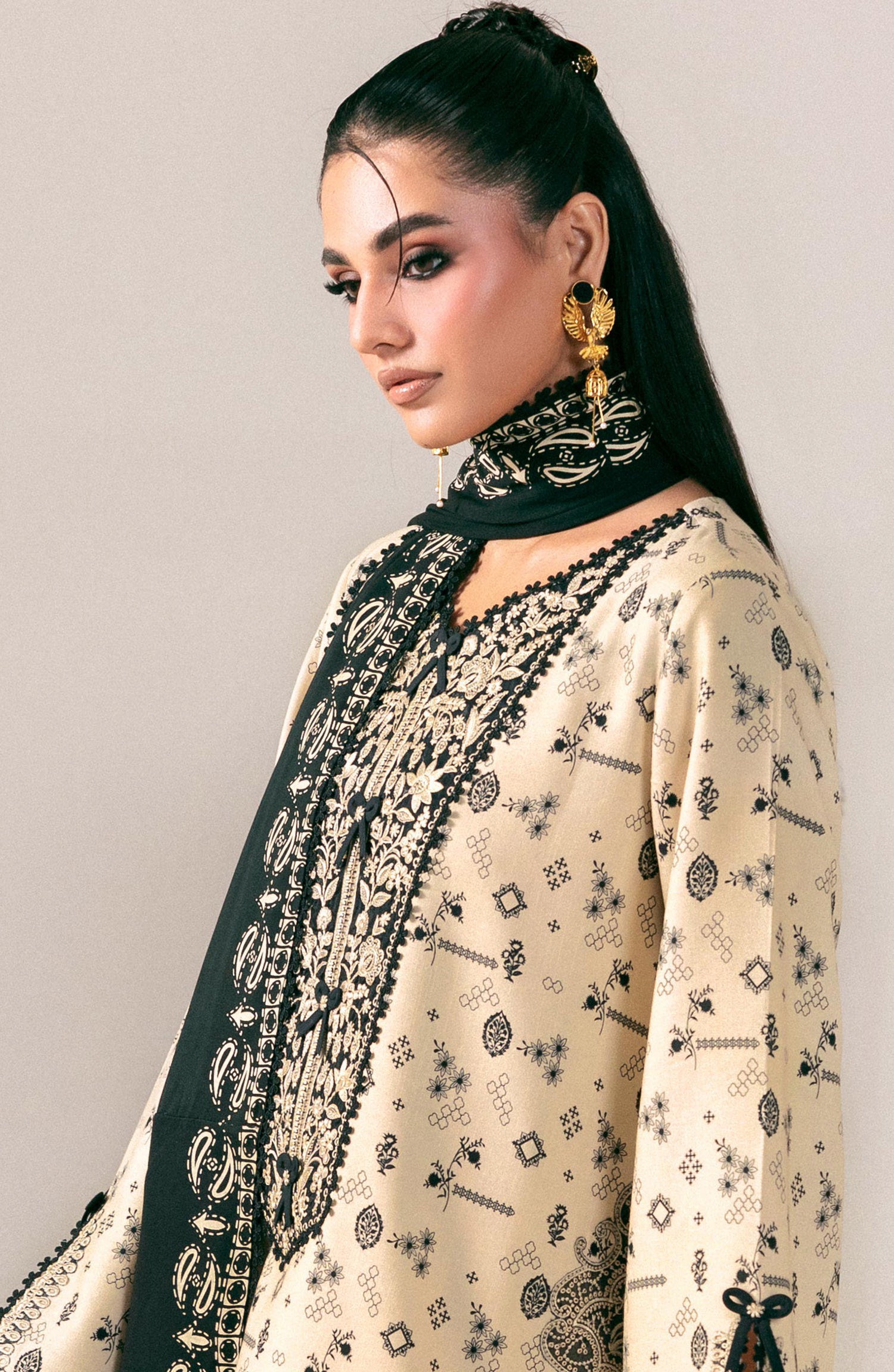 Qalamkar Embroidered Slub Linen Unstitched 3 Piece Suit - QPW-010A - QL26LI - Fawn - Winter Collection