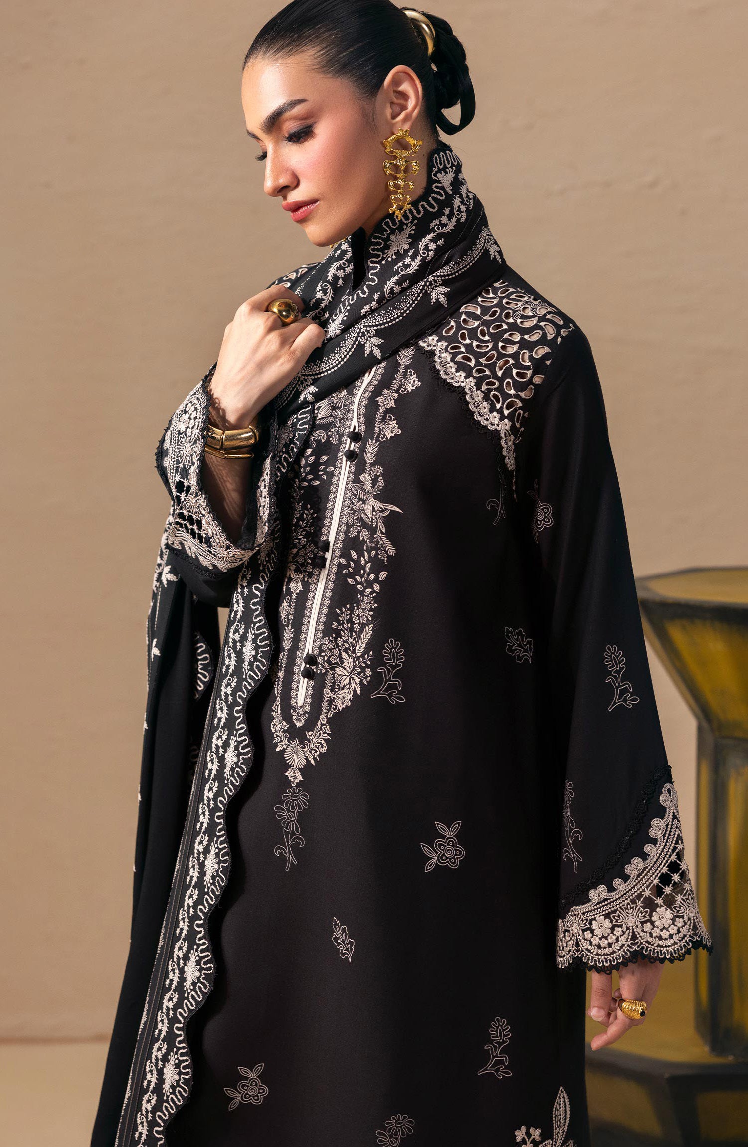 Qalamkar Embroidered Slub Linen Unstitched 3 Piece Suit - QPW-02A - QL26LI - Black - Winter Collection
