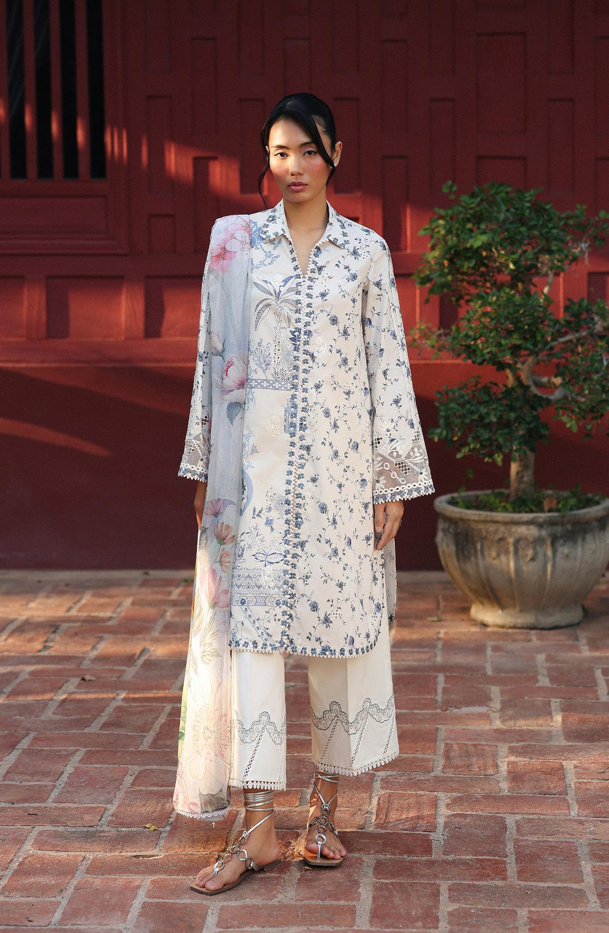 Qalamkar QPrints Embroidered Lawn Unstitched 3 Piece Suit - AX-08-A AERIN - QL26QPN - Off White - Summer Collection