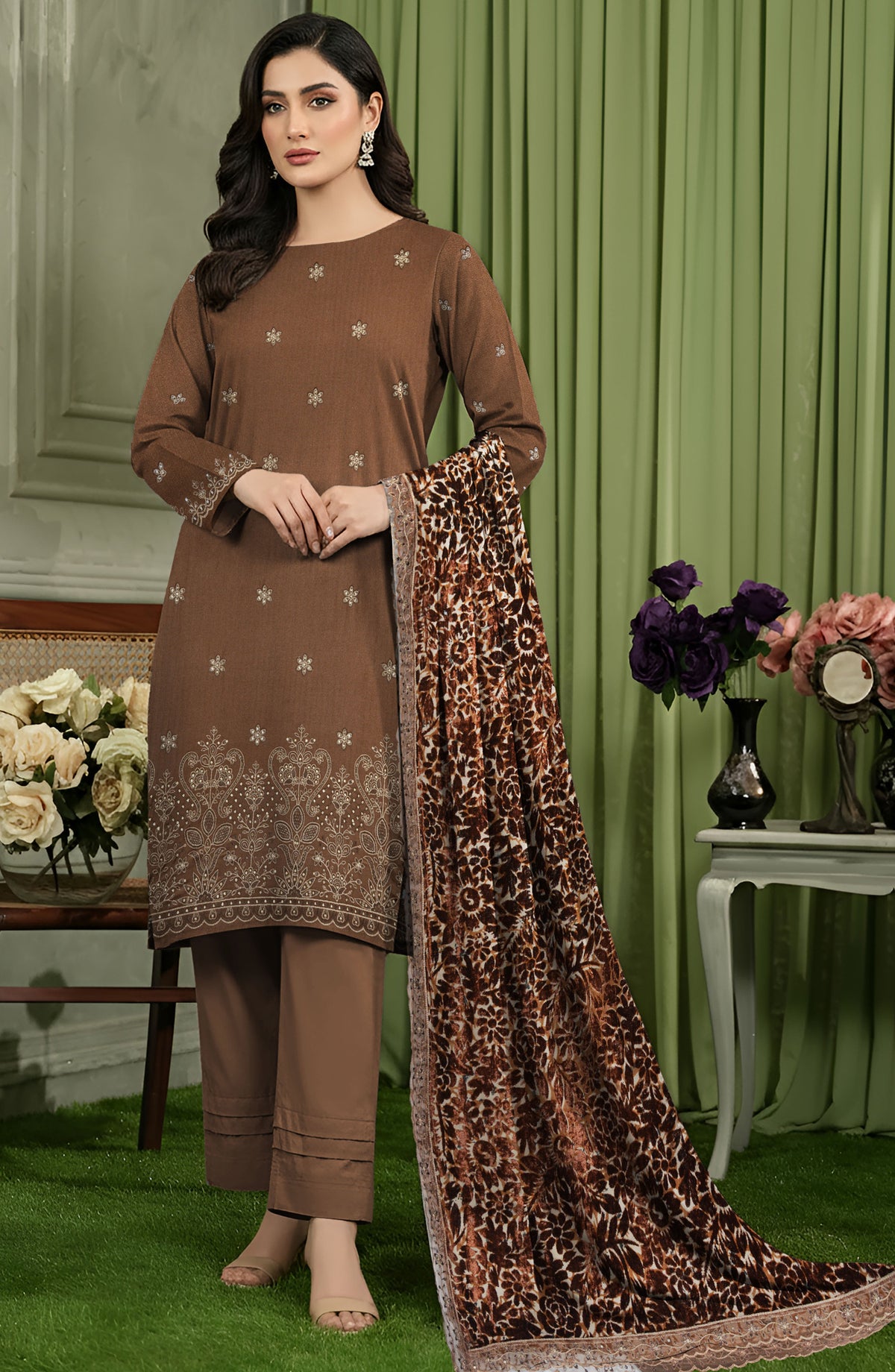 Queen Embroidered Sweet Peach Unstitched 3 Piece Suit - Design-02 - QU25SW - Brown - Winter Collection