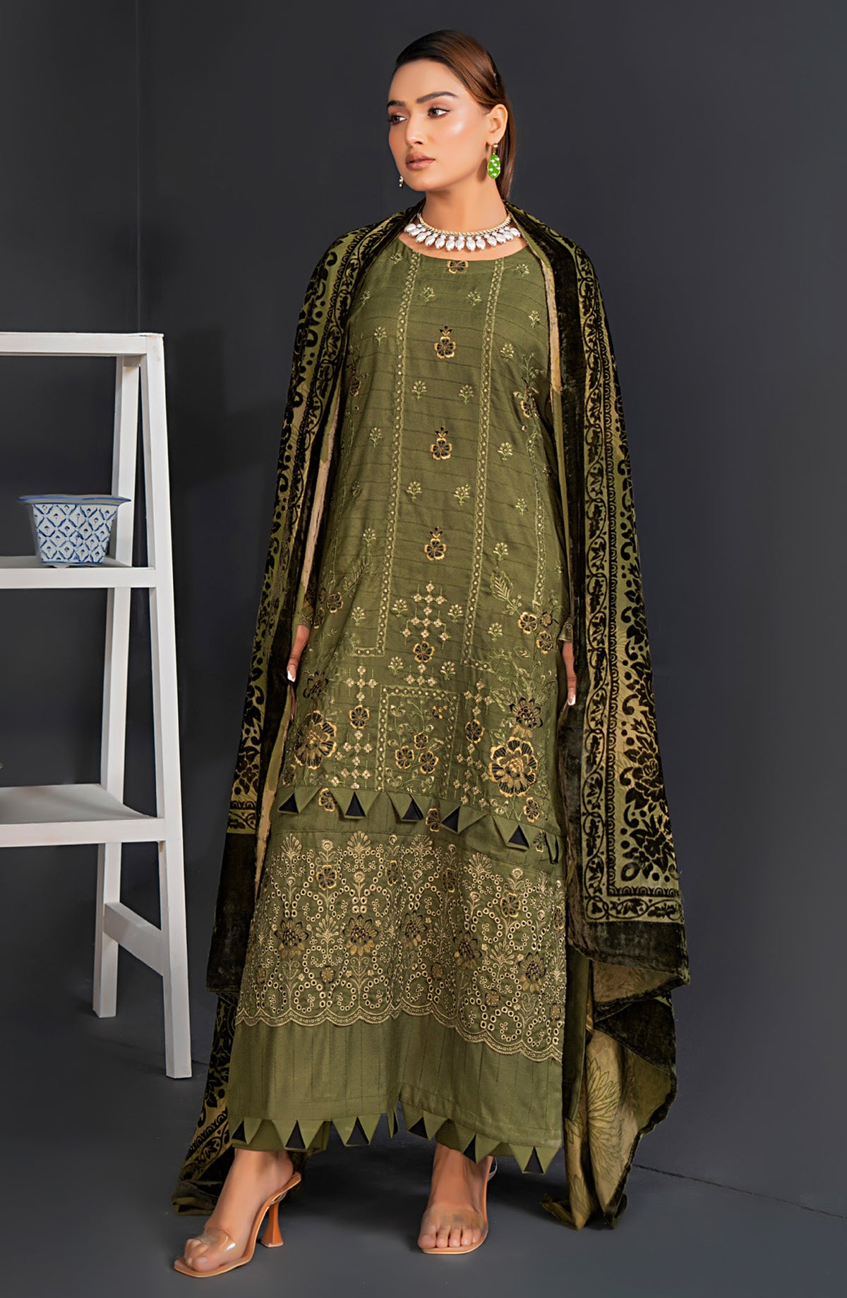 Queen Luxurious Embroidered Palachi Unstitched 3 Piece Suit - D-07 - QU25PLC - Green - Winter Collection