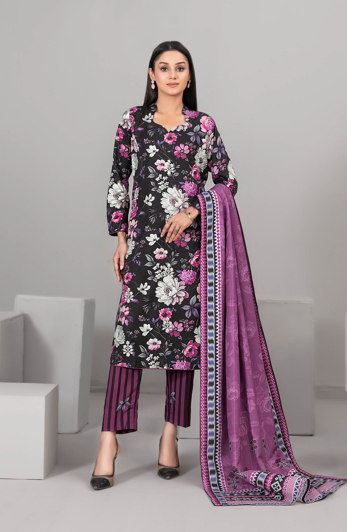 Rabiyah by Tawakkal Fabrics Exclusive Staple Print Unstitched 3 Piece Suit - D-5170 - TF25RABI - Black - Winter Collection