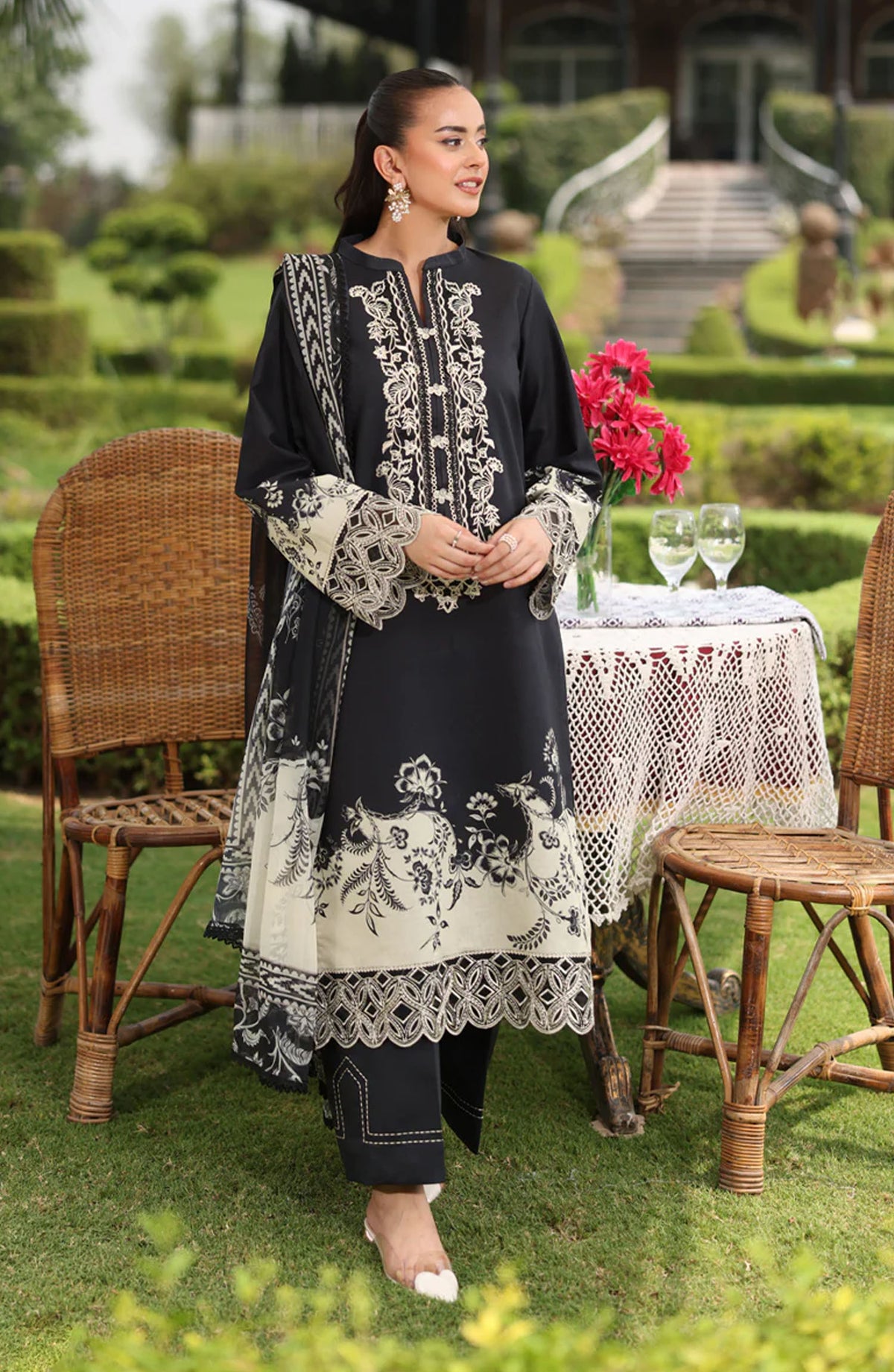 Rang Rasiya Embroidered Lawn Unstitched 3 Piece Suit - ROSHANE - RR25LFS - Black - Summer Collection