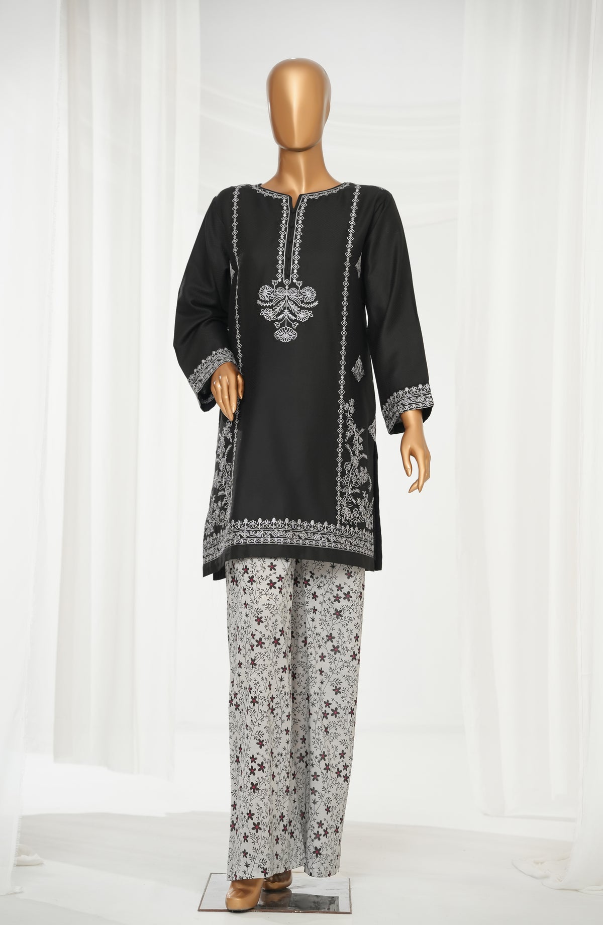 Rangrez by Amna Khadija Embroidered Jacquard Stitched 2 Piece Suit - AKR-03 - AM25RNG - Black - Summer Collection