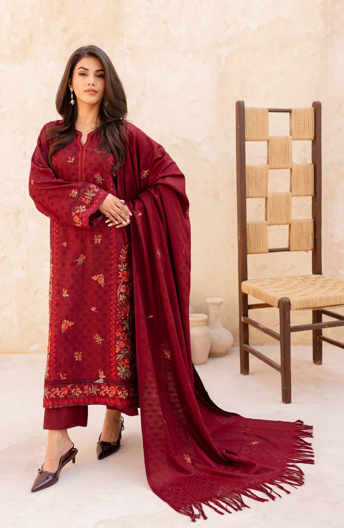 Rashid Textile Chamkeeli Embroidered Dhanak Zari Wool Unstitched 3 Piece Suit - D-4003 - RSH25CHM - Maroon - Winter Collection