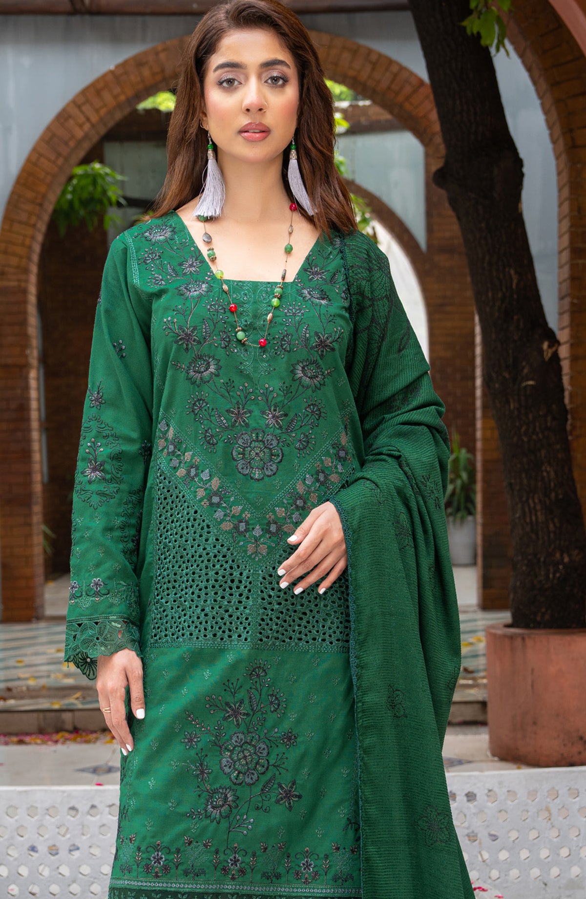 Roniq by Riaz Arts Premium Embroidered Peach Slub Unstitched 3 Piece Suit - Design-05 - RA25RNQ - Green - Winter Collection