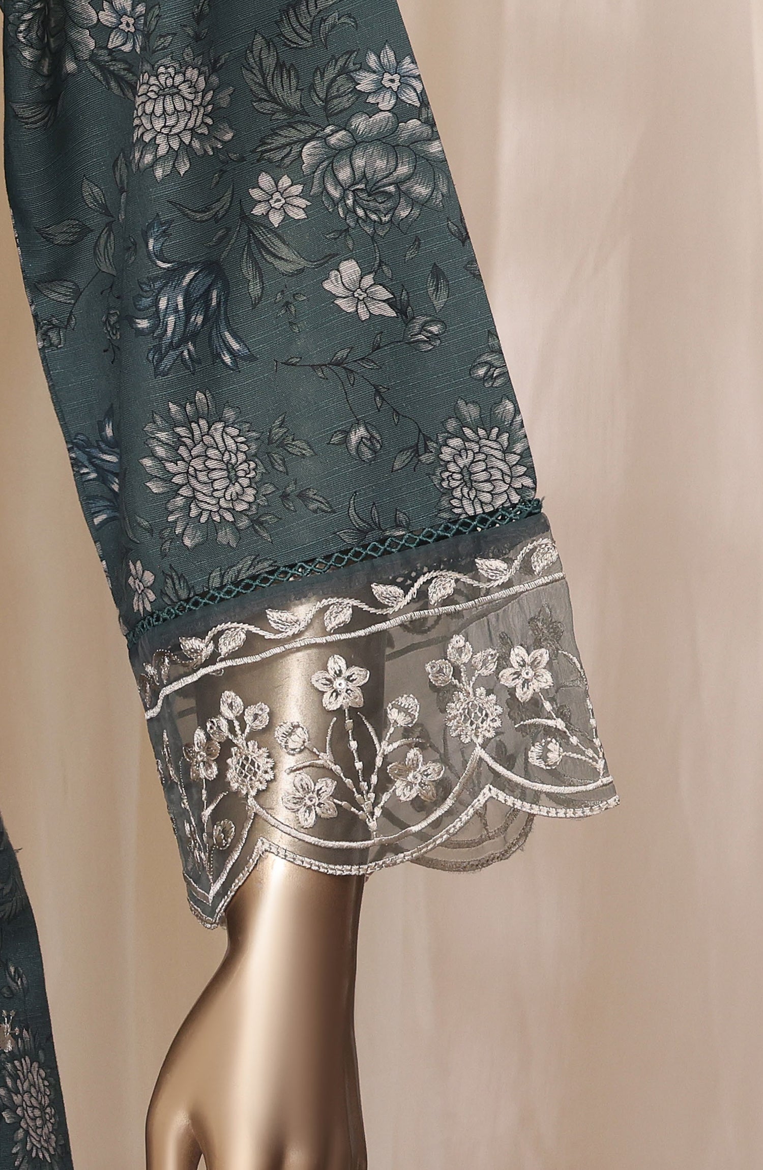 Sadabahar Embroidered Khaddar Stitched 3 Piece Suit - D-04 - SBD26LMT - Green - Winter Collection