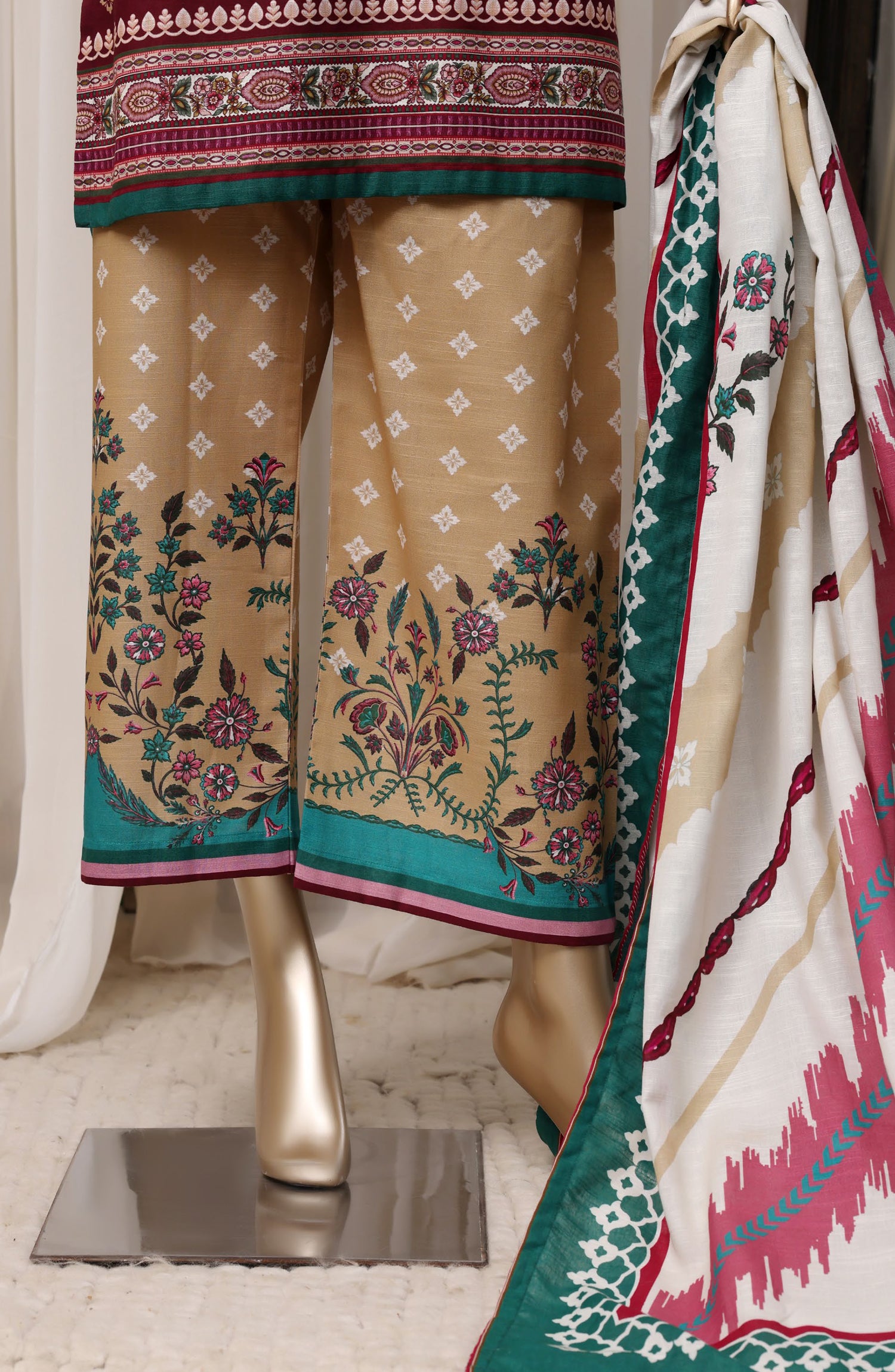 Sadabahar Printed Khaddar Stitched 3 Piece Suit - D-02 - SBD26RPN - Red - Winter Collection