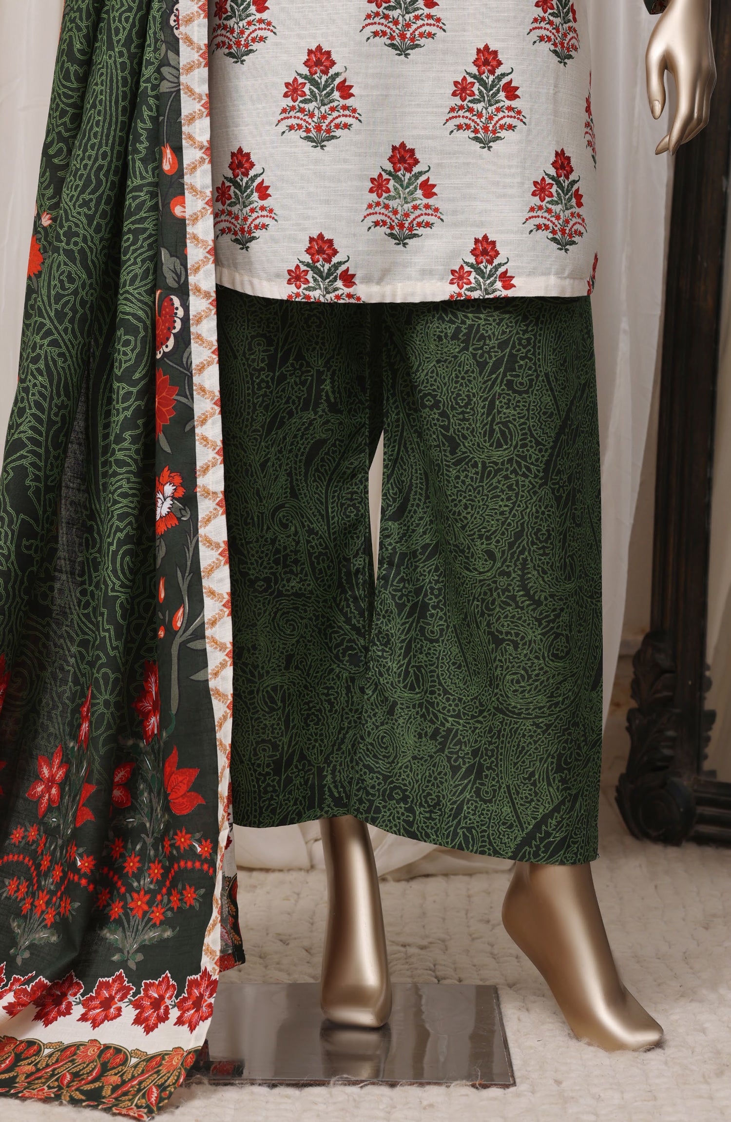 Sadabahar Printed Khaddar Stitched 3 Piece Suit - D-03 - SBD26RPN - White - Winter Collection