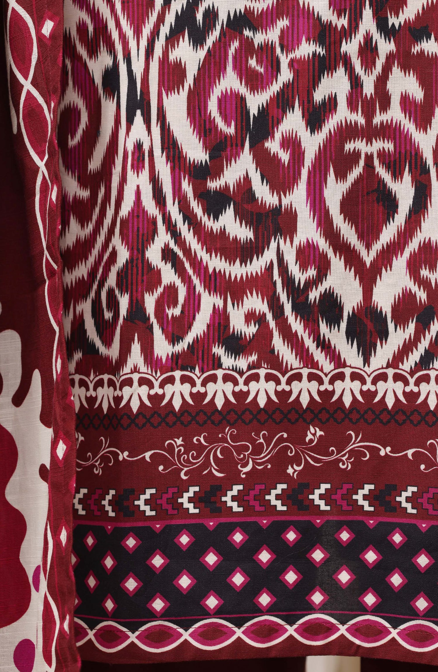 Sadabahar Printed Khaddar Stitched 3 Piece Suit - D-04 - SBD26KFV - Red - Winter Collection