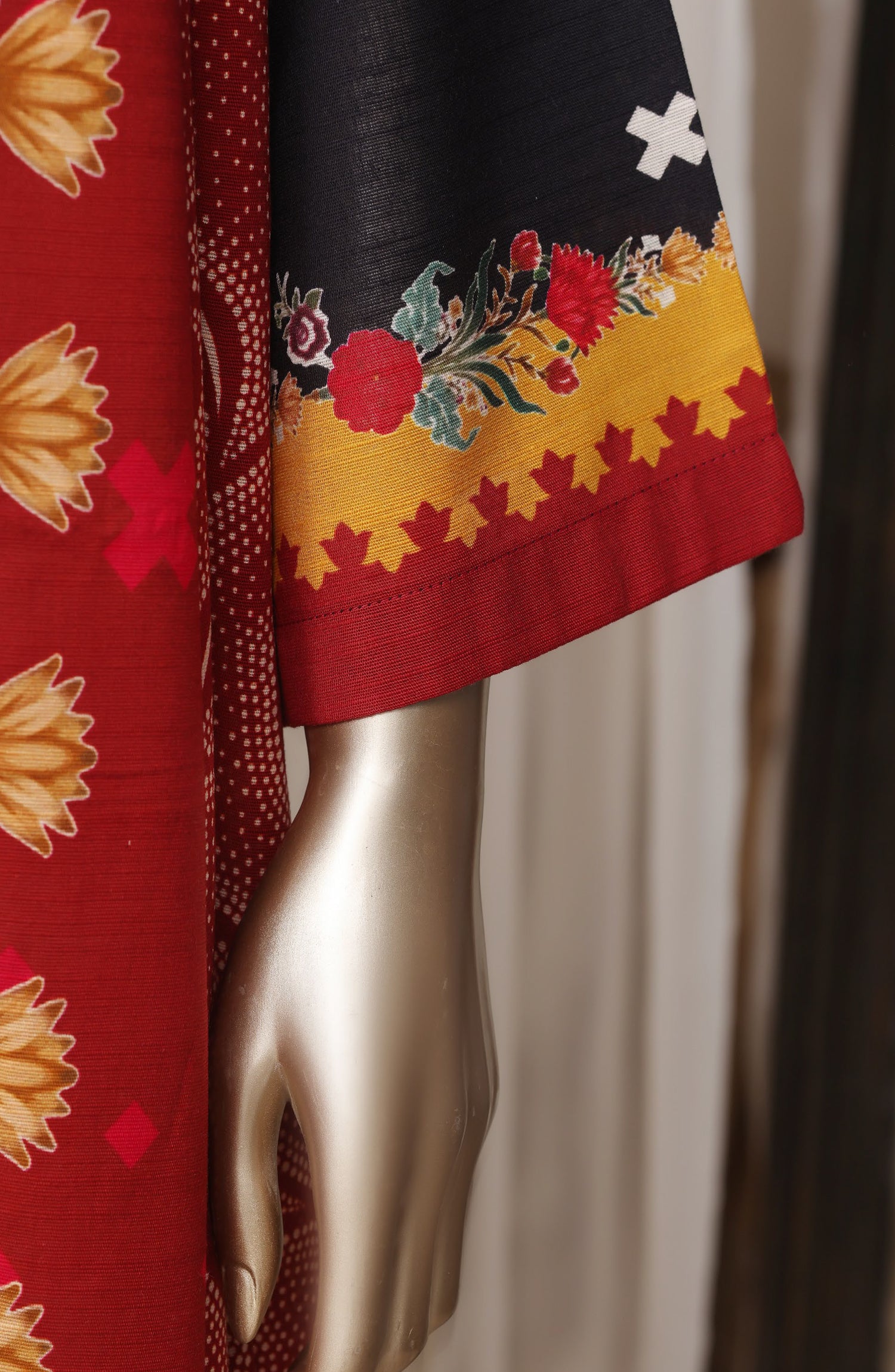Sadabahar Printed Khaddar Stitched 3 Piece Suit - D-08 - SBD26RPN - Black - Winter Collection