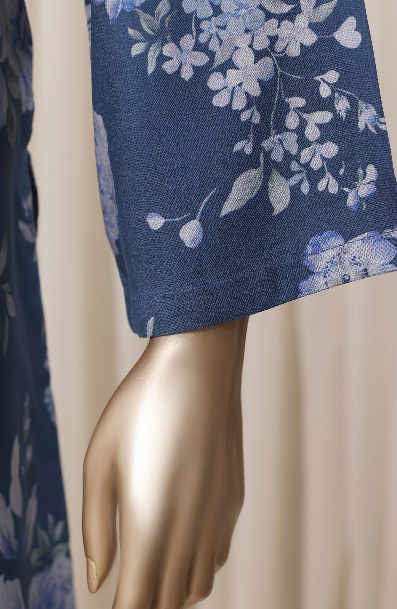 Sadabahar Printed Linen Stitched 3 Piece Suit - D-03 - SBD26NEN - Blue - Winter Collection