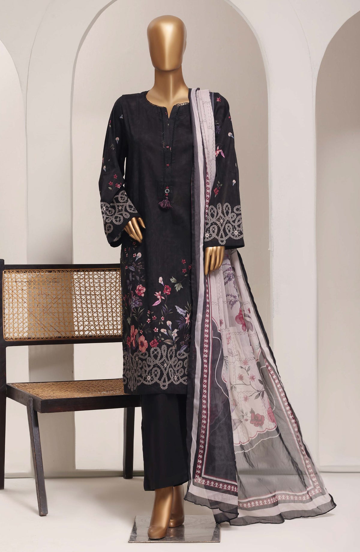 Sadabahar Printed Lawn Stitched 3 Piece Suit - D-05 - SBD26ELV - Black - Summer Collection