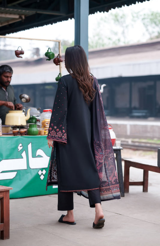 Safarnama by Casual Lite Embroidered Cotton Lawn Stitched 3 Piece Suit - Ciara Noir - CL26SFR - Black - Summer Collection