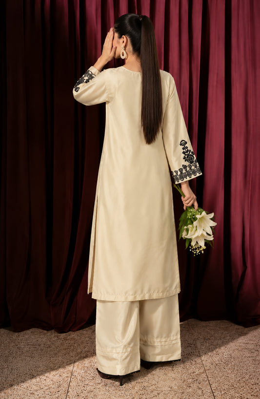 Shimmer by Amna Khadija Embroidered Shamooz Silk Stitched 2 Co-ord Set - AKSS-04 - AM26SMR - Off White - Casual Collection