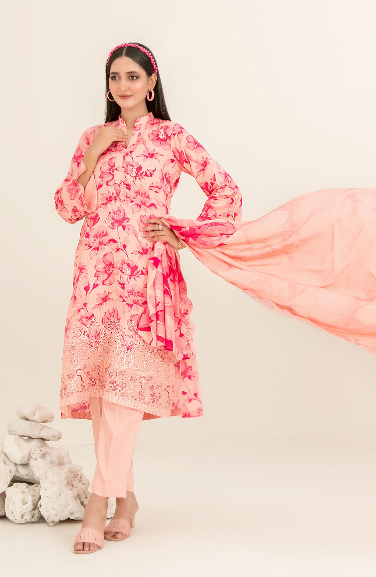 Suhana by Tawakkal Fabrics Embroidered Viscose Unstitched 3 Piece Suit - D-4899 - TF25SUHN - Pink - Winter Collection