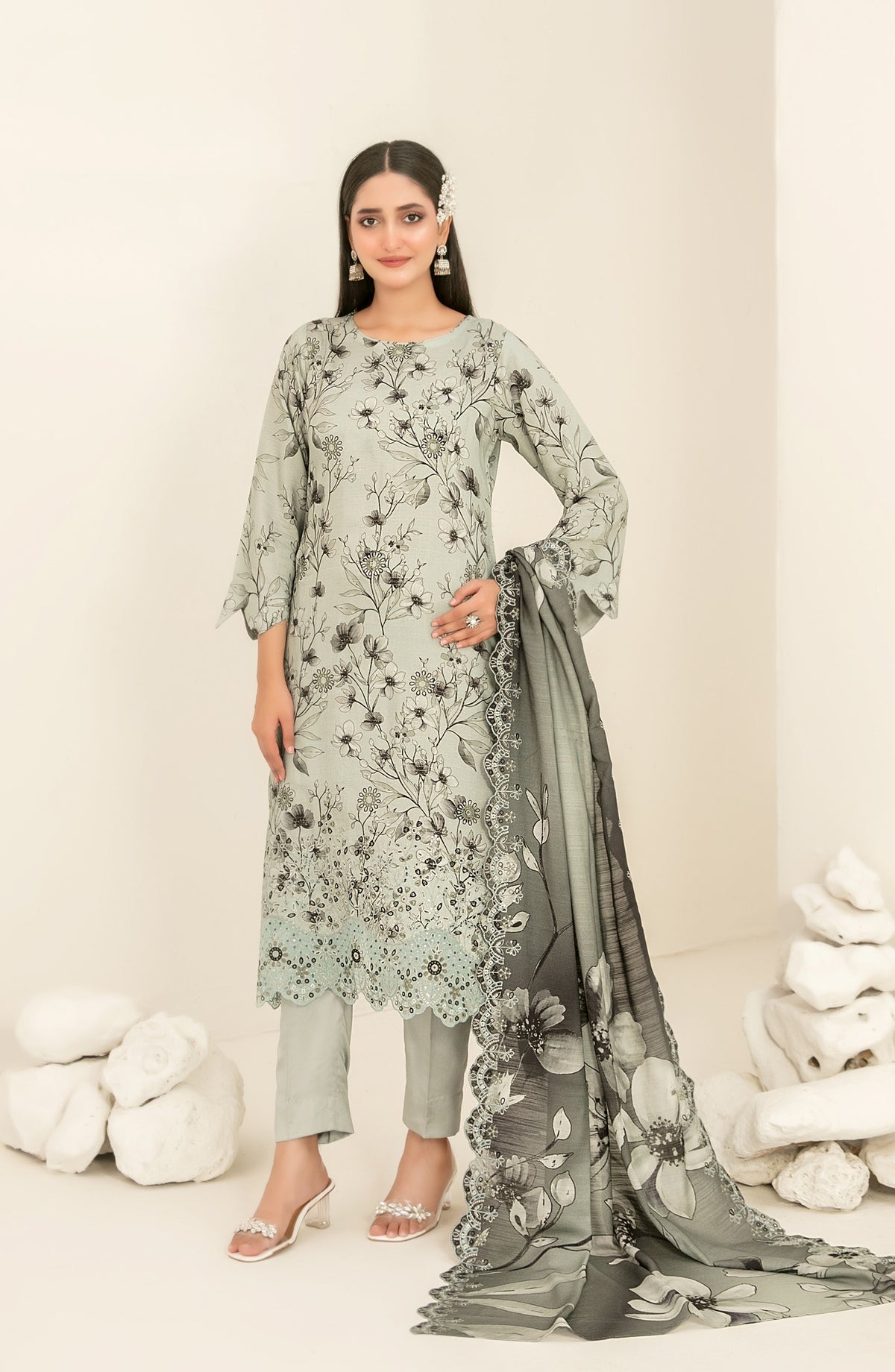 Suhana by Tawakkal Fabrics Embroidered Viscose Unstitched 3 Piece Suit - D-4896 - TF25SUHN - Green - Winter Collection