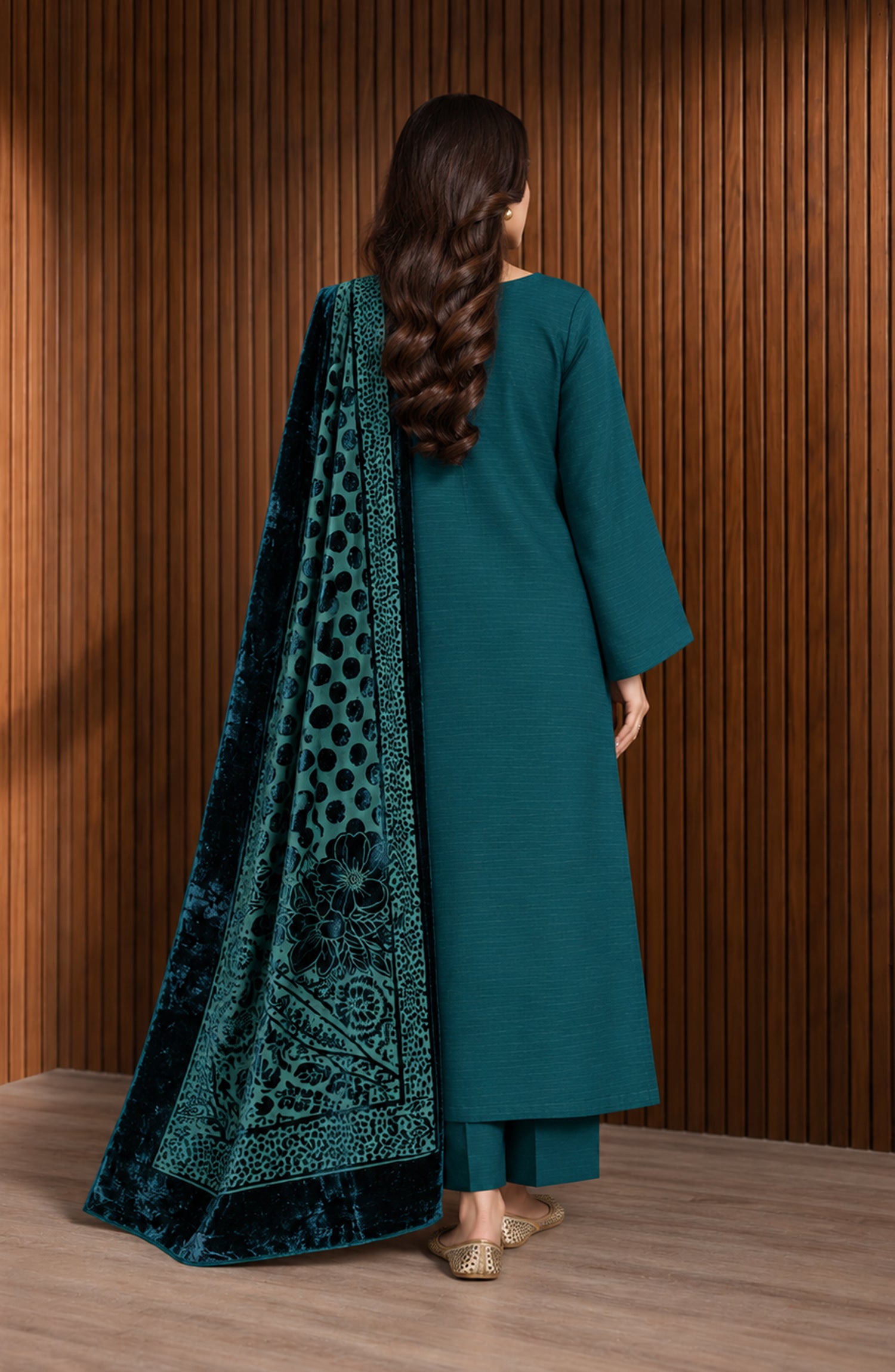 Velluto Milano by Amna Khadija Moonlight Unstitched 3 Piece Suit - AKVM-24 - AM26MON - Teal - Winter Collection